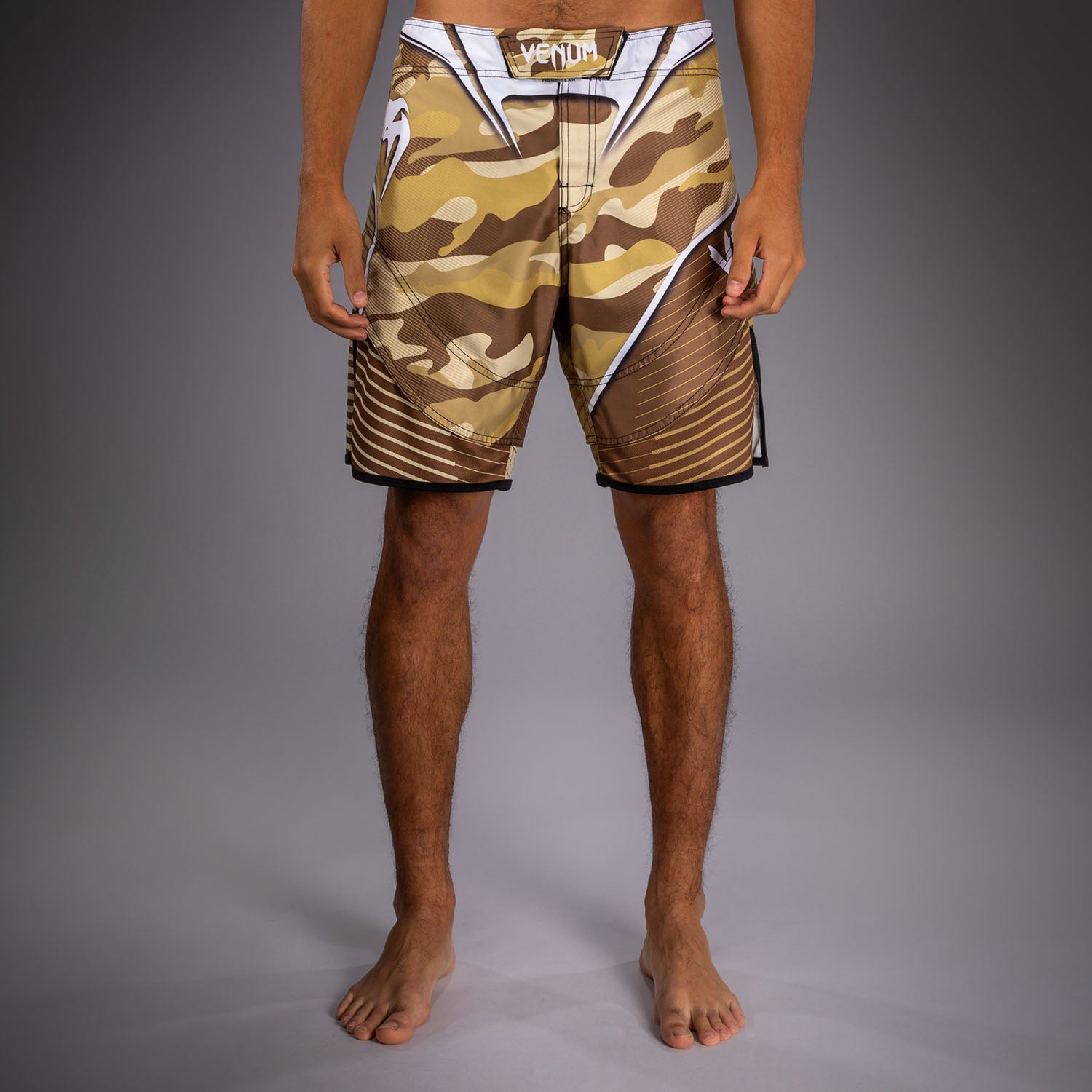 venum-camo-hero-fightshorts-hellbeige-braun image 1