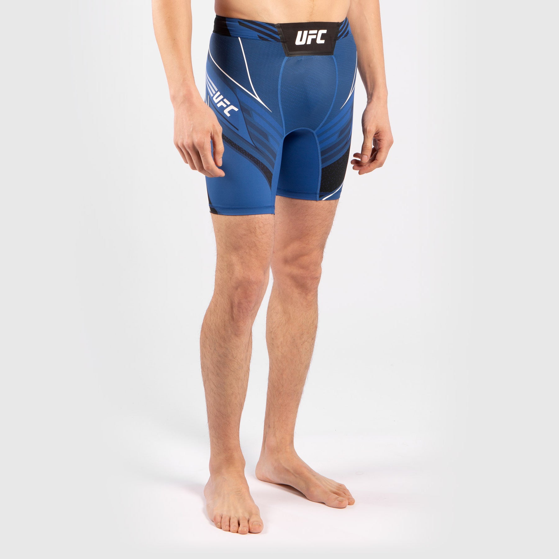 ufc-venum-authentic-fight-night-herren-vale-tudo-shorts-short-fit-blau image 1