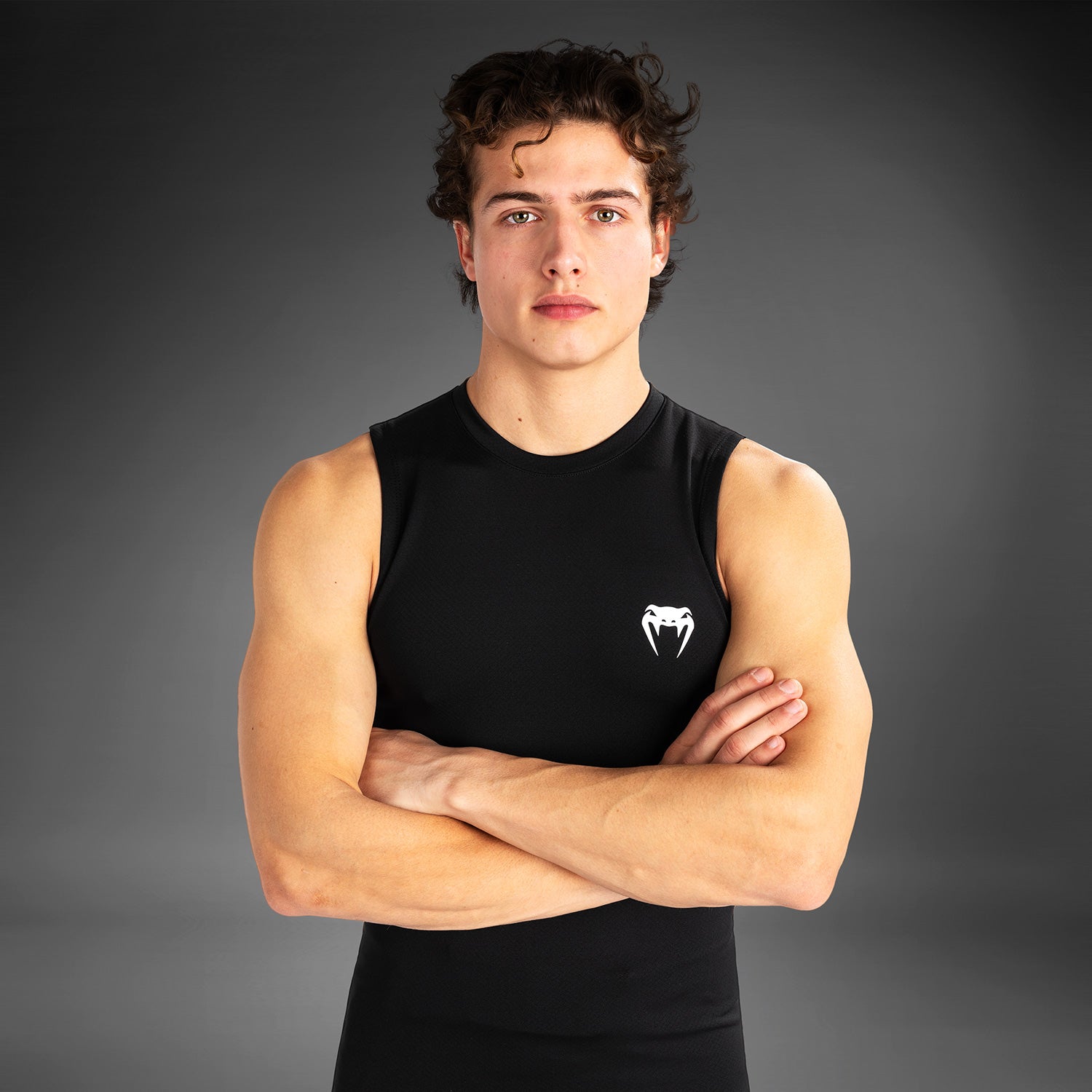 venum-contender-herren-rmelloser-rashguard-schwarz-wei image 5
