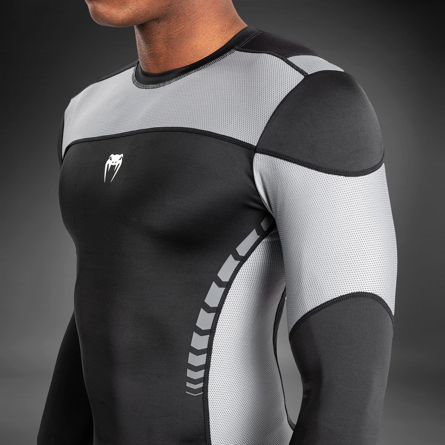 venum-tempest-langarm-rashguard-schwarz-grau-herren image 3