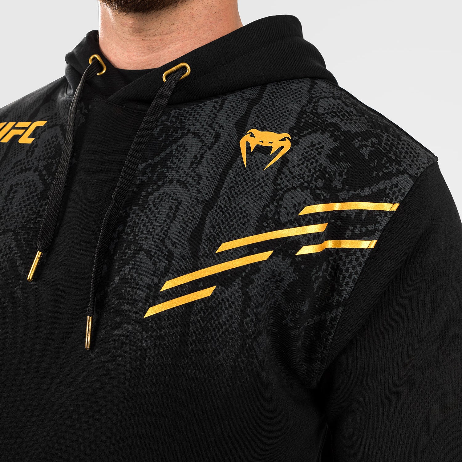ufc-adrenaline-by-venum-replica-m-nner-pullover-hoodie-champion-schwarz-gold image 4