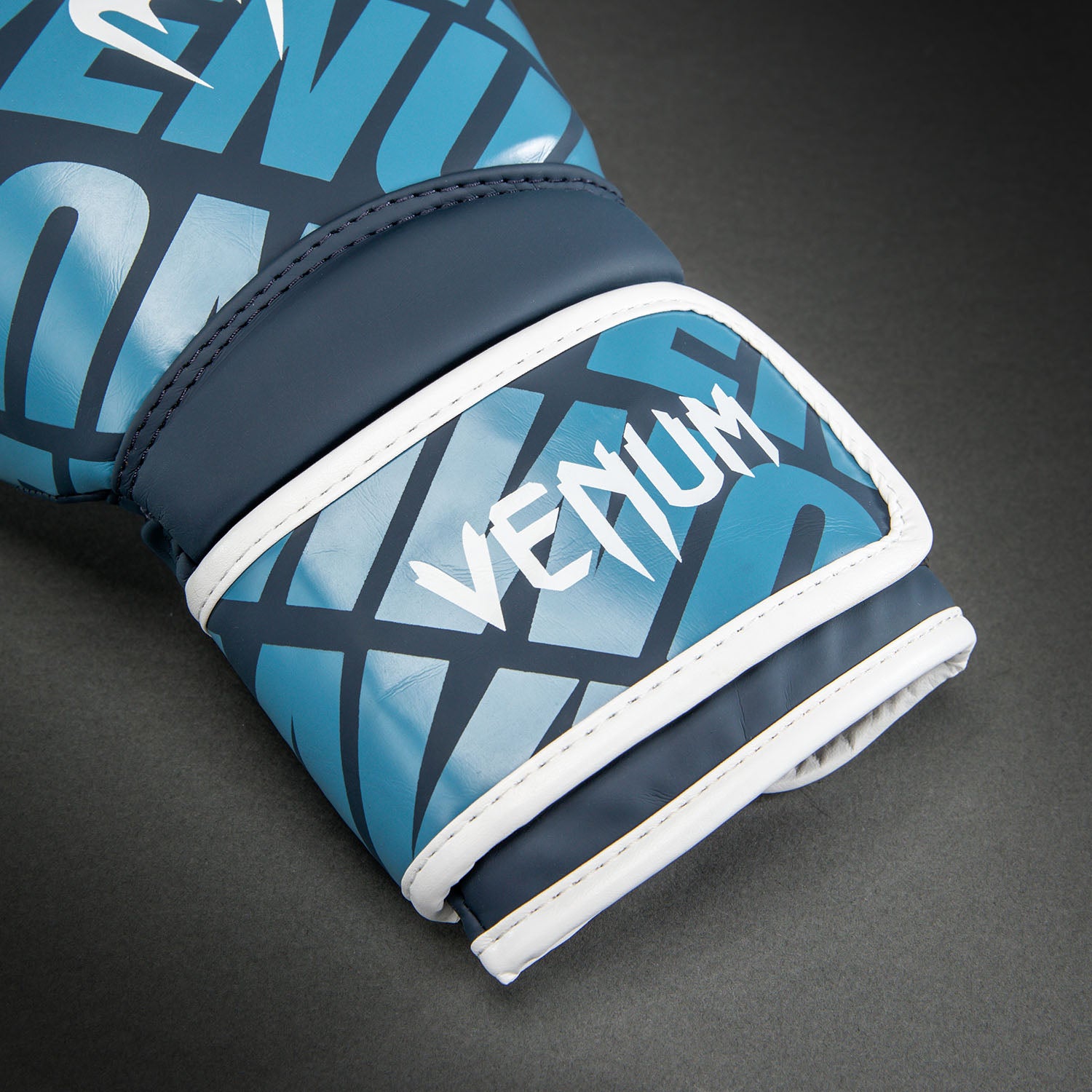 venum-contender-1-5xt-boxhandschuhe-marineblau-himmelblau image 3