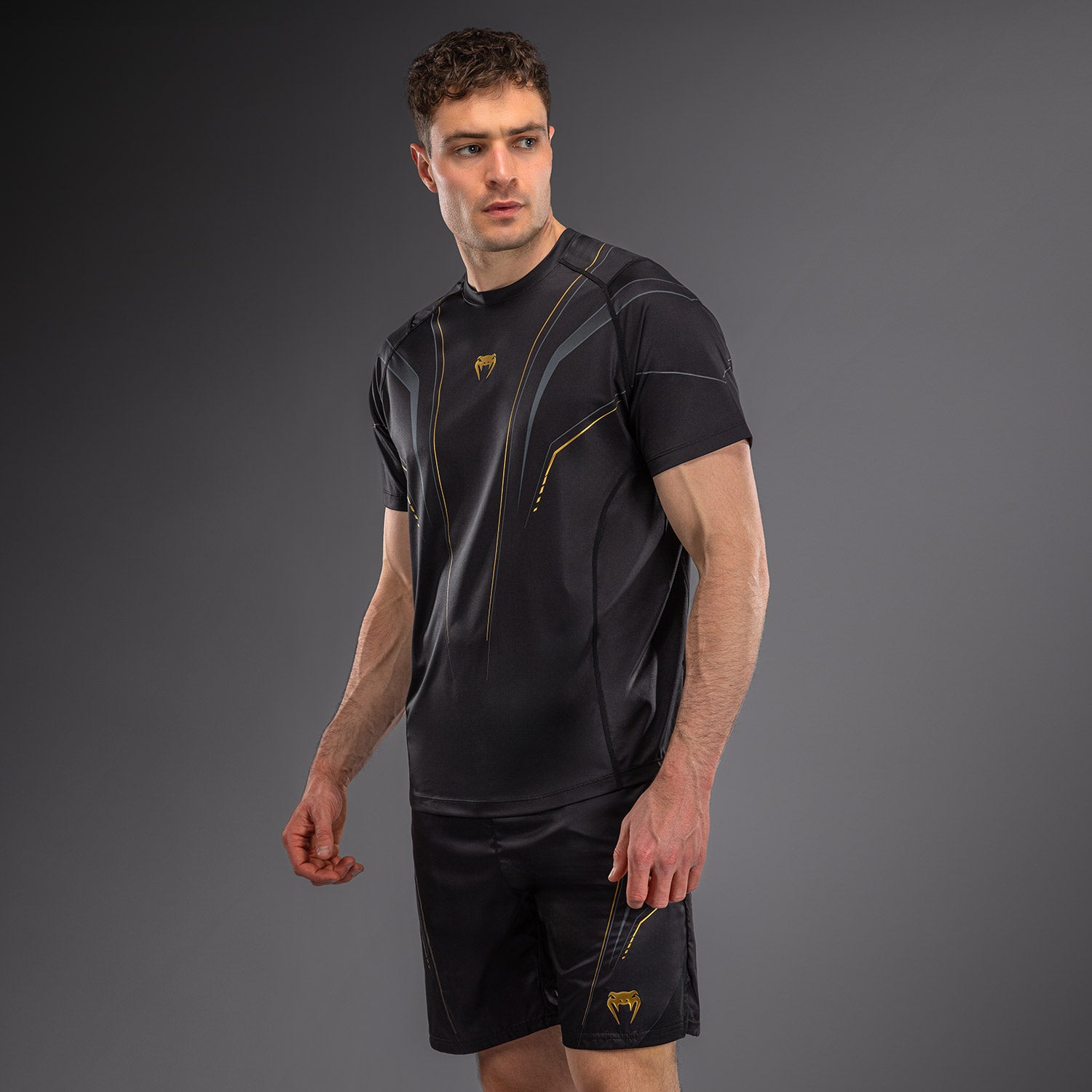 venum-streamline-dry-tech-t-shirt-schwarz-gold image 2