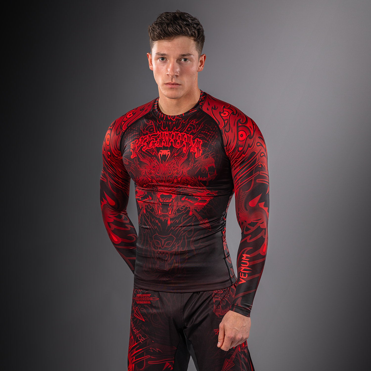 venum-wolf-atak-langarm-rashguard-schwarz-rot image 1