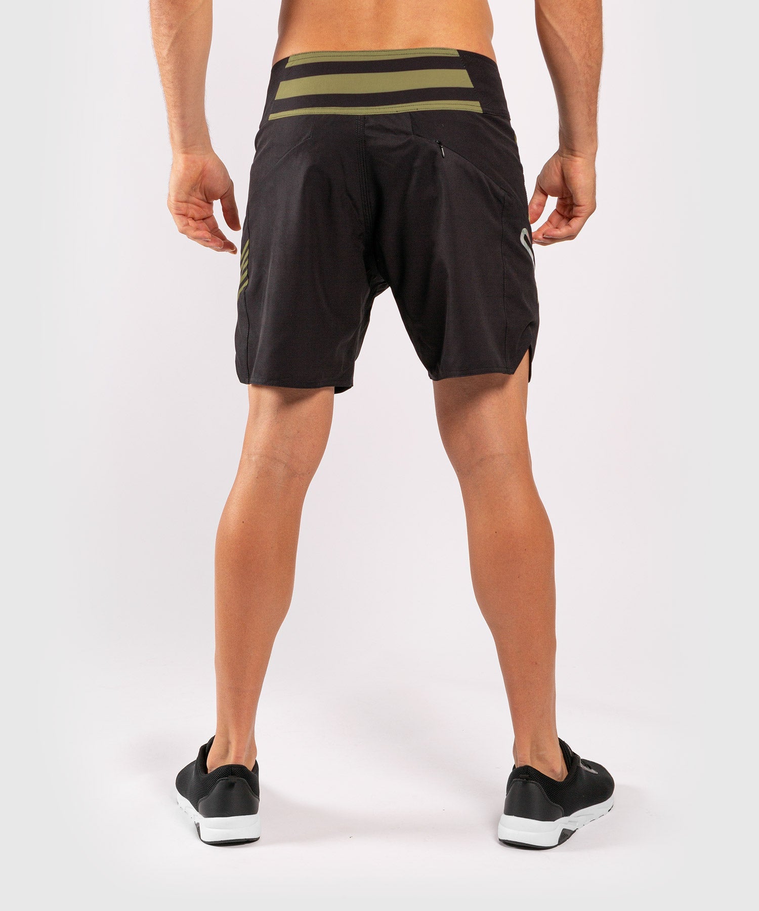 venum-cargo-badeshorts-schwarz-gr-n image 4