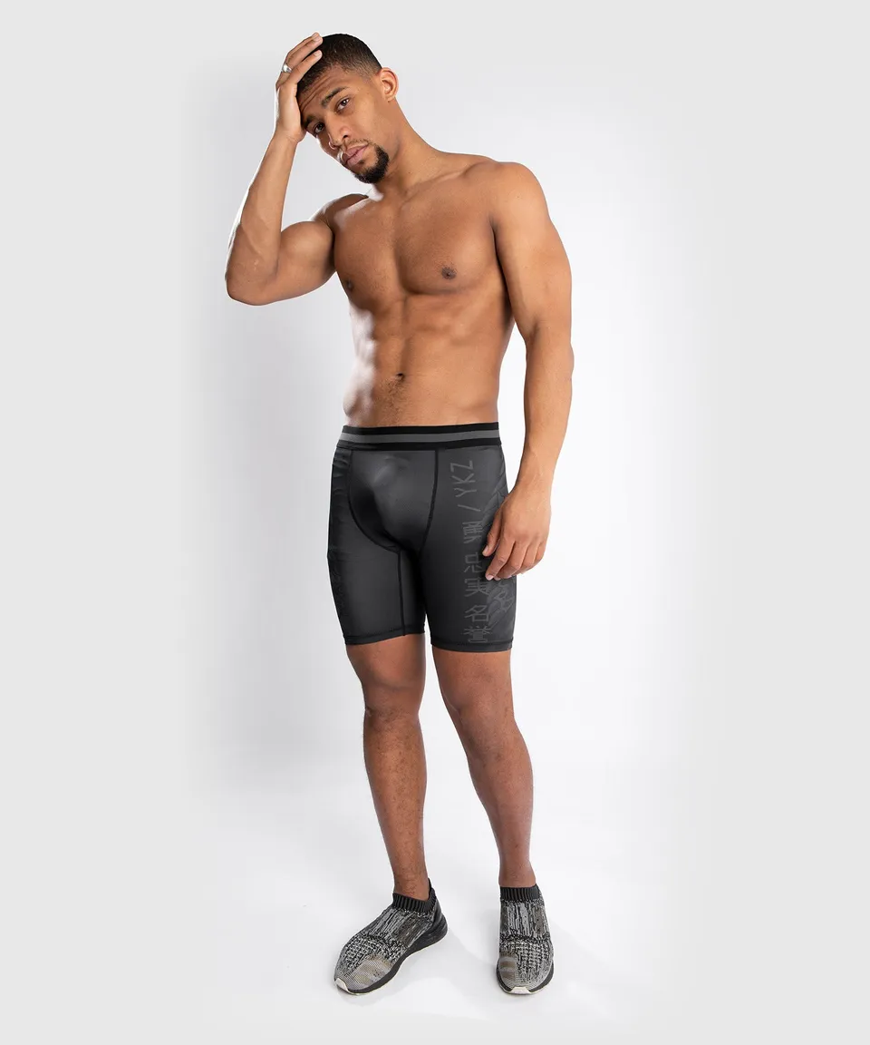 venum-ykz21-vale-tudo-shorts-schwarz-schwarz image 1