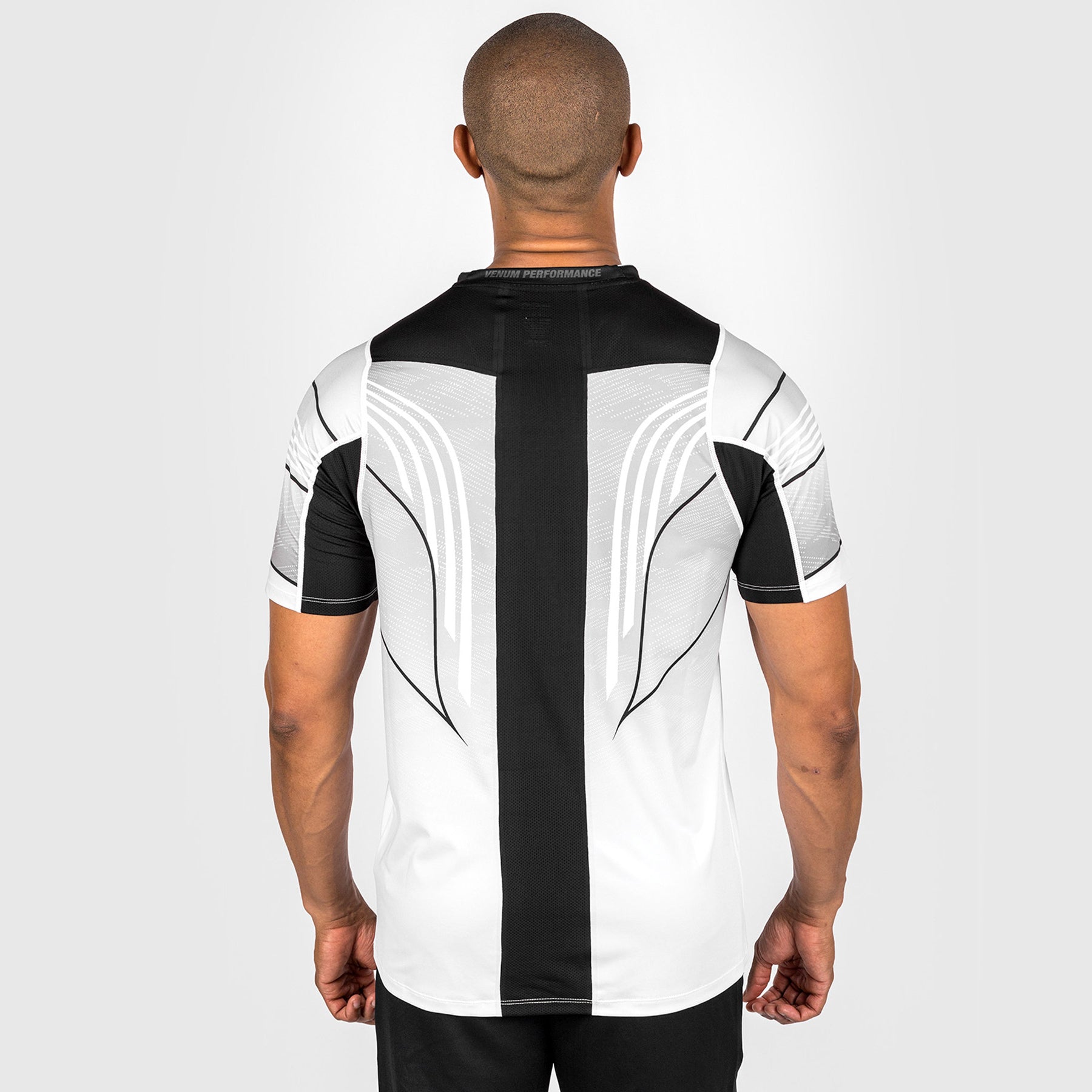 venum-ufc-authentic-fight-night-2-0-walkout-jersey-herren-wei image 4