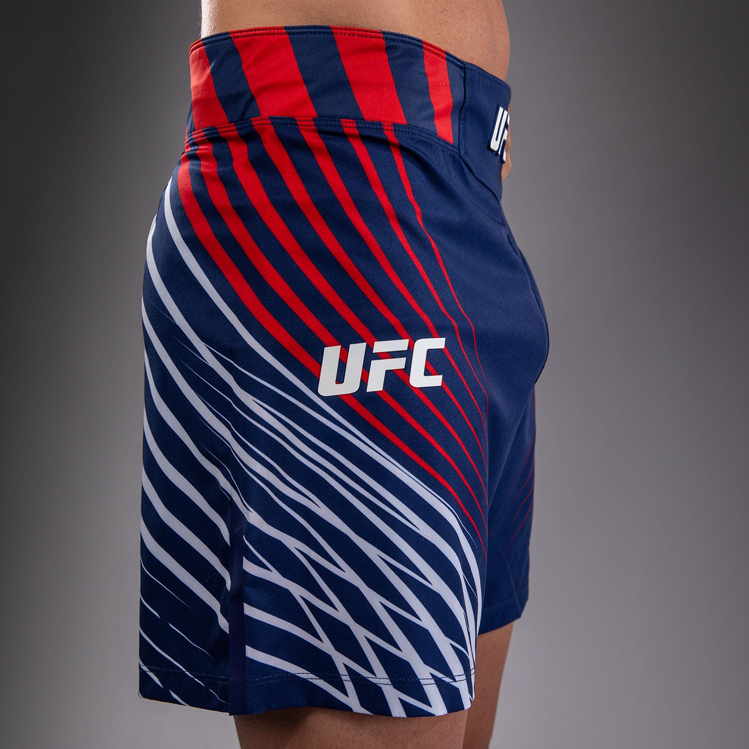 ufc-freedom-250-by-venum-authentic-fight-night-fight-shorts-short-fit-herren-bla image 7