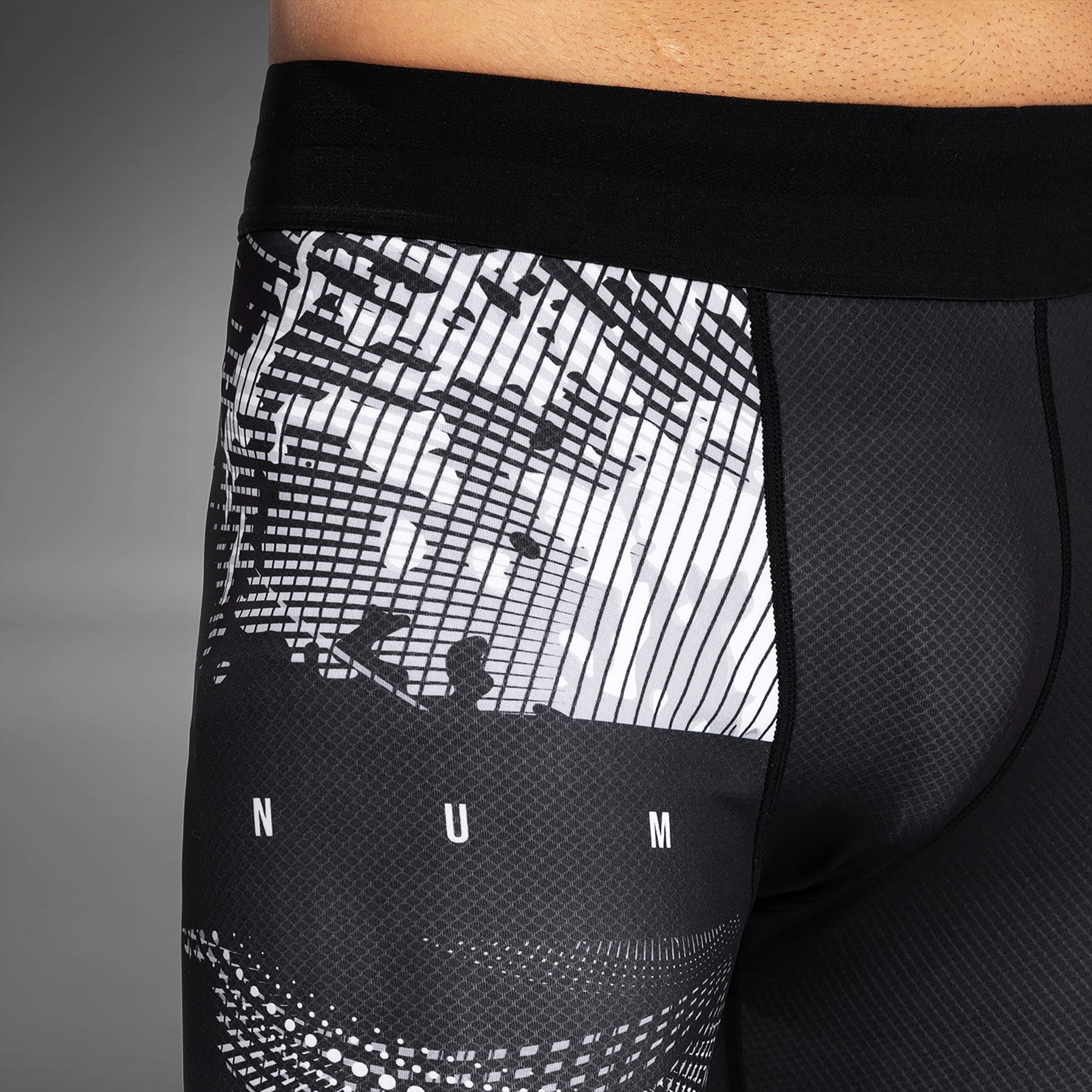 venum-gorilla-jungle-kompressionshose-herren-schwarz-wei image 3