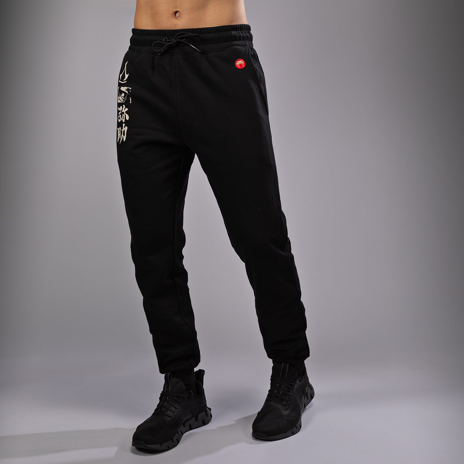 venum-x-assassin-s-creed-shadows-jogger-herren-schwarz image 3