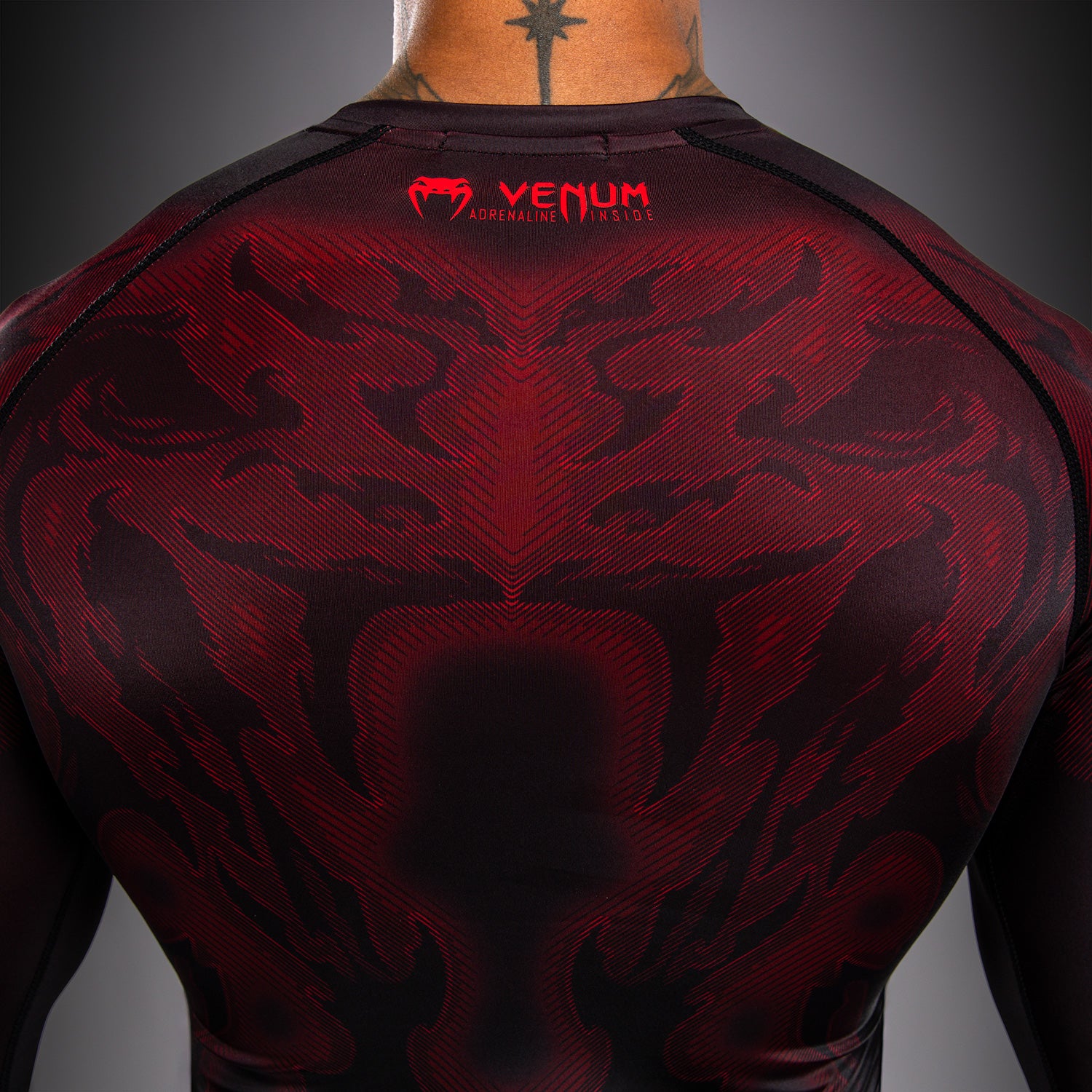 venum-spectre-langarm-rashguard-schwarz-rot image 7