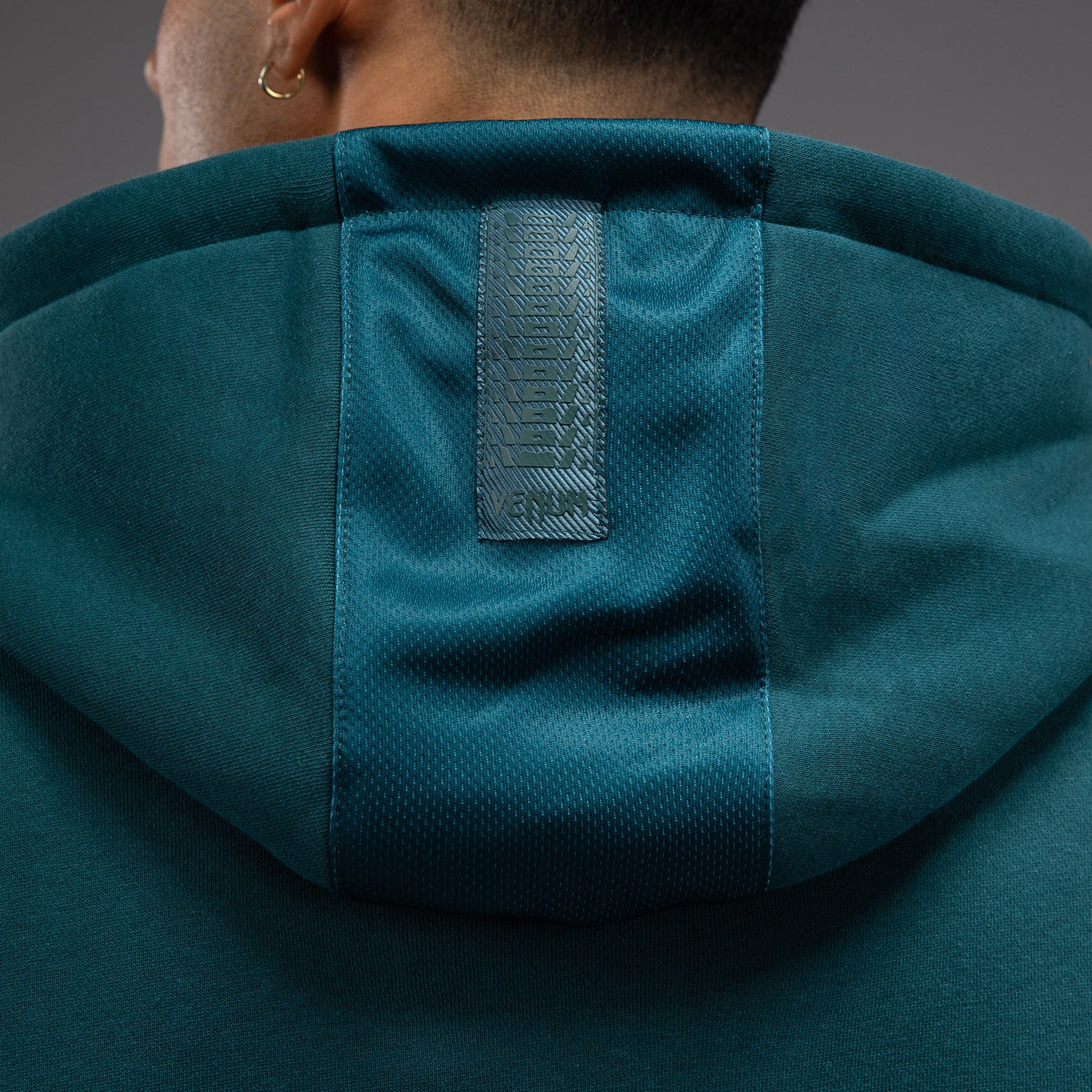 venum-silent-power-hoodie-paon-green image 6