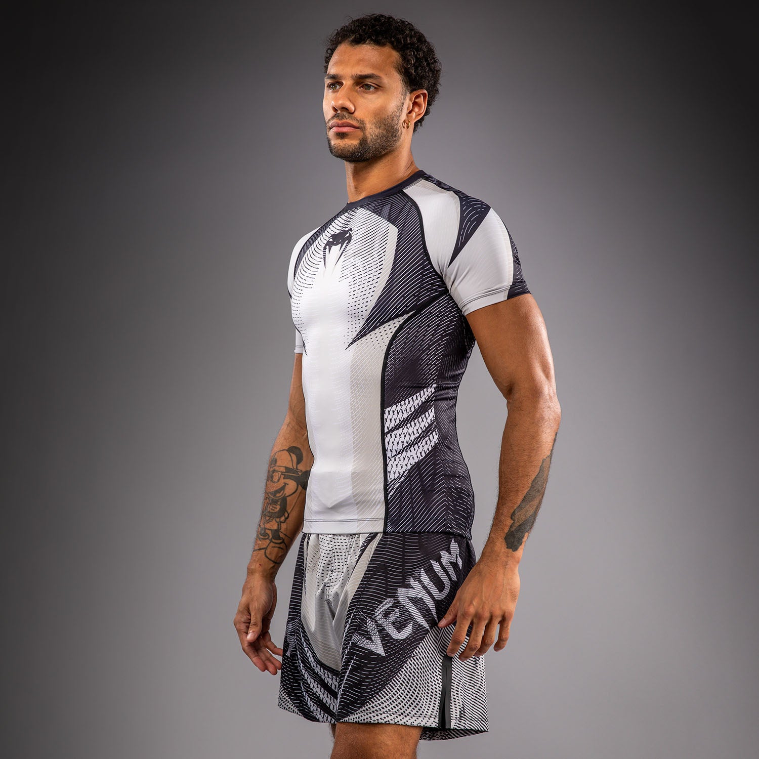 venum-galactic-3-0-kurzarm-rashguard-cremewei-schwarz-herren image 2
