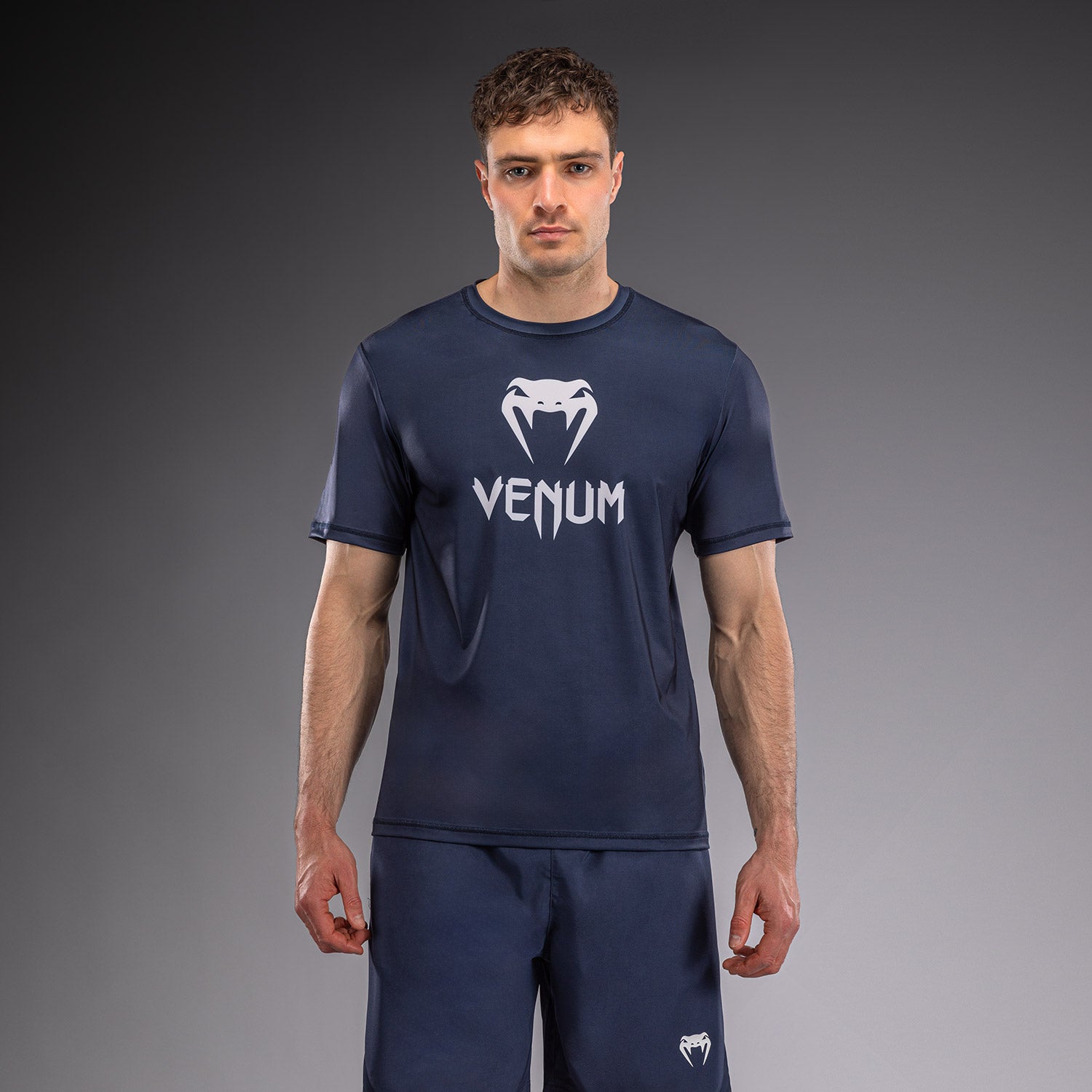 venum-classic-dry-tech-t-shirt-marineblau-wei-herren image 1