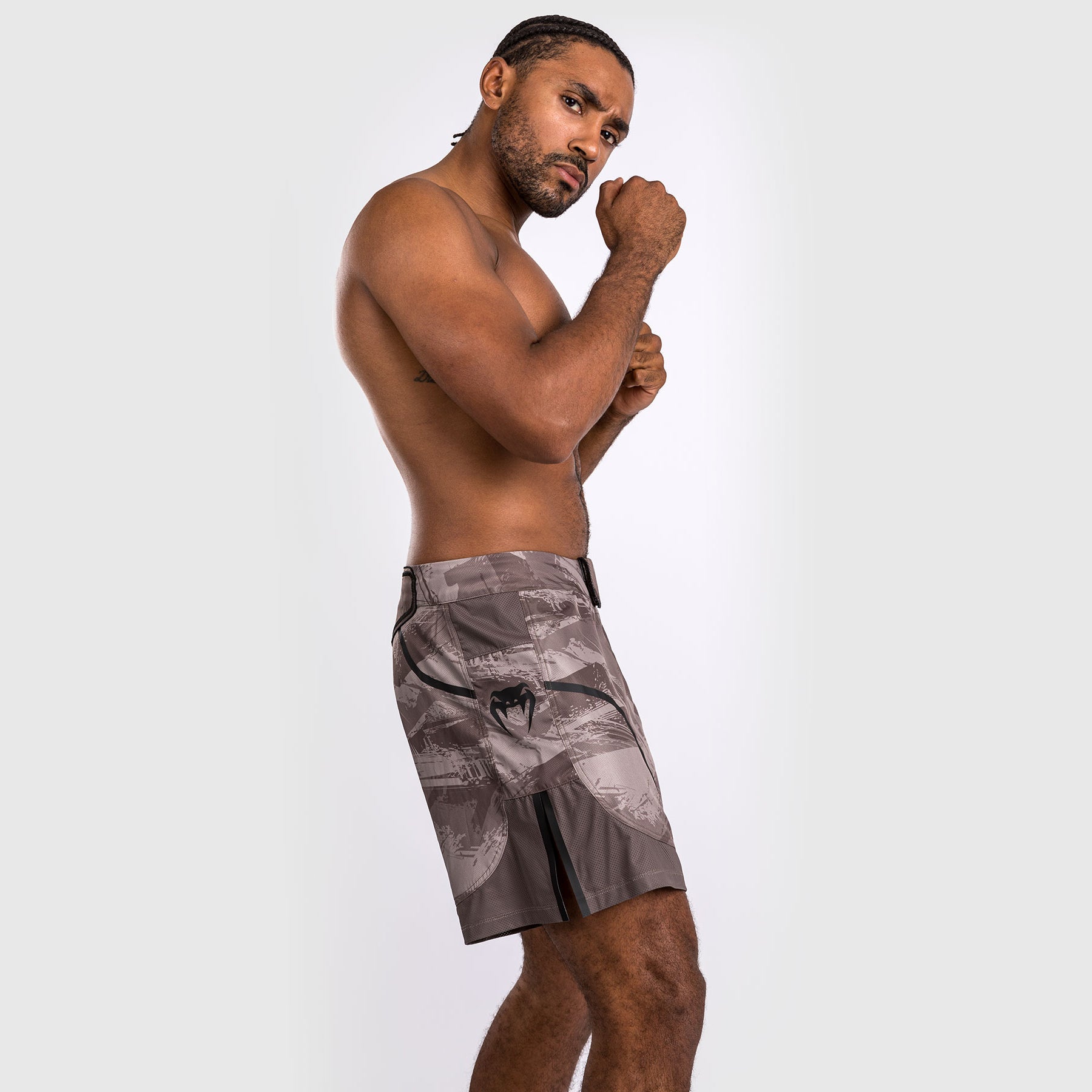 venum-electron-3-0-fight-shorts-herren-sand-beige image 4