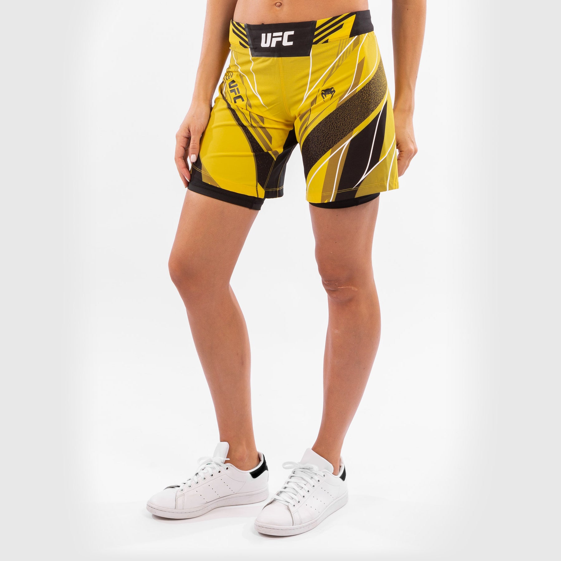 venum-ufc-authentic-fight-night-long-fit-damen-fightshorts-gelb image 2