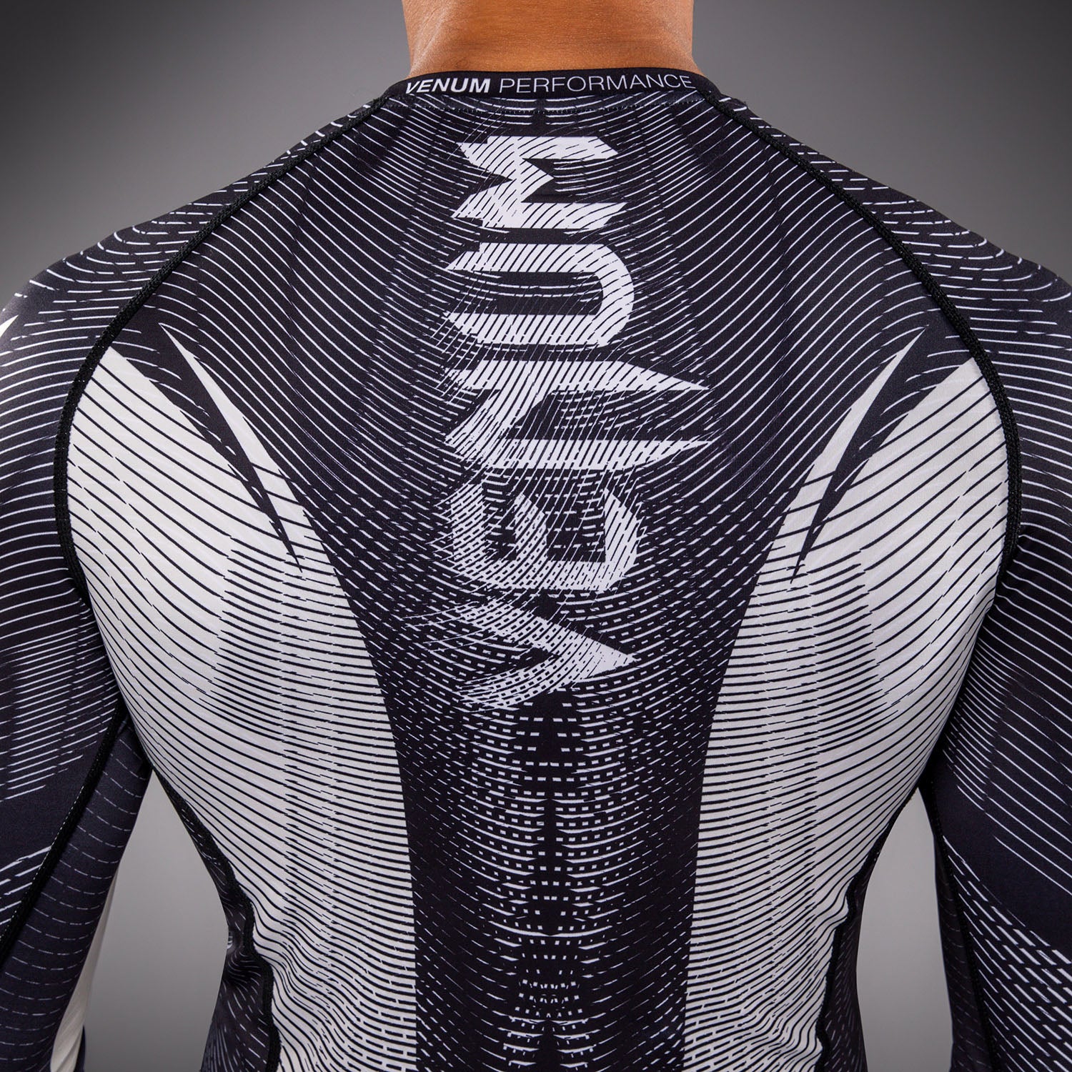 venum-galactic-3-0-langarm-rashguard-cremewei-schwarz image 6