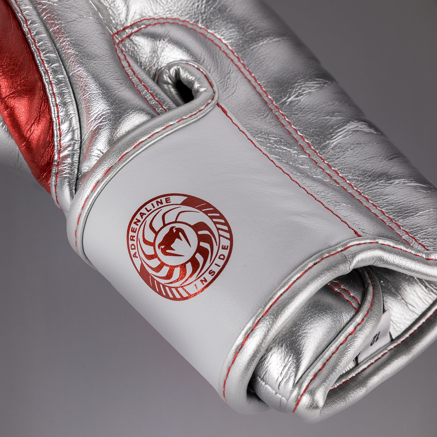 venum-giant-3-0-boxhandschuhe-rot-silber-spezialausgabe image 5