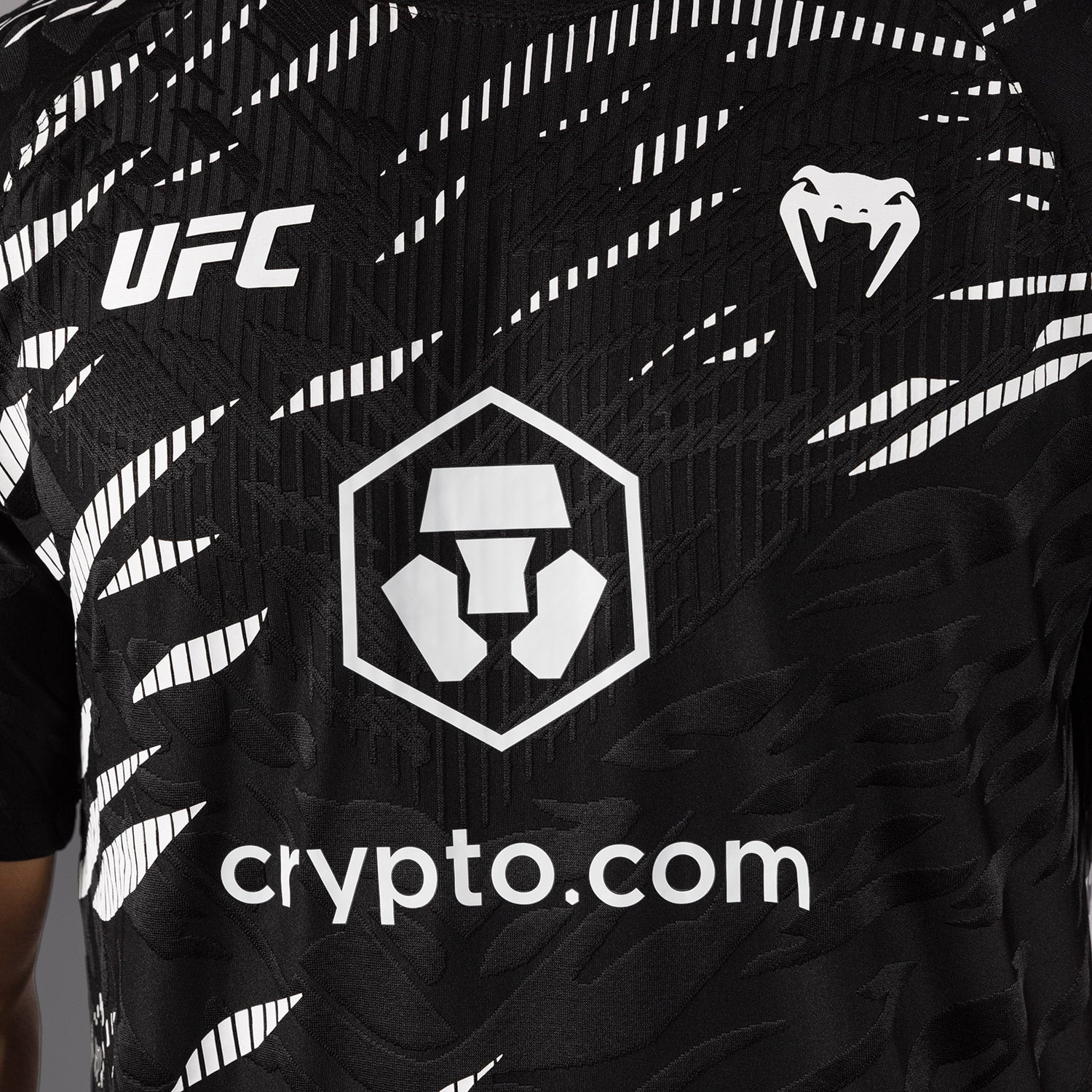 ufc-fusion-by-venum-authentic-fight-night-walkout-jersey-herren-schwarz image 6