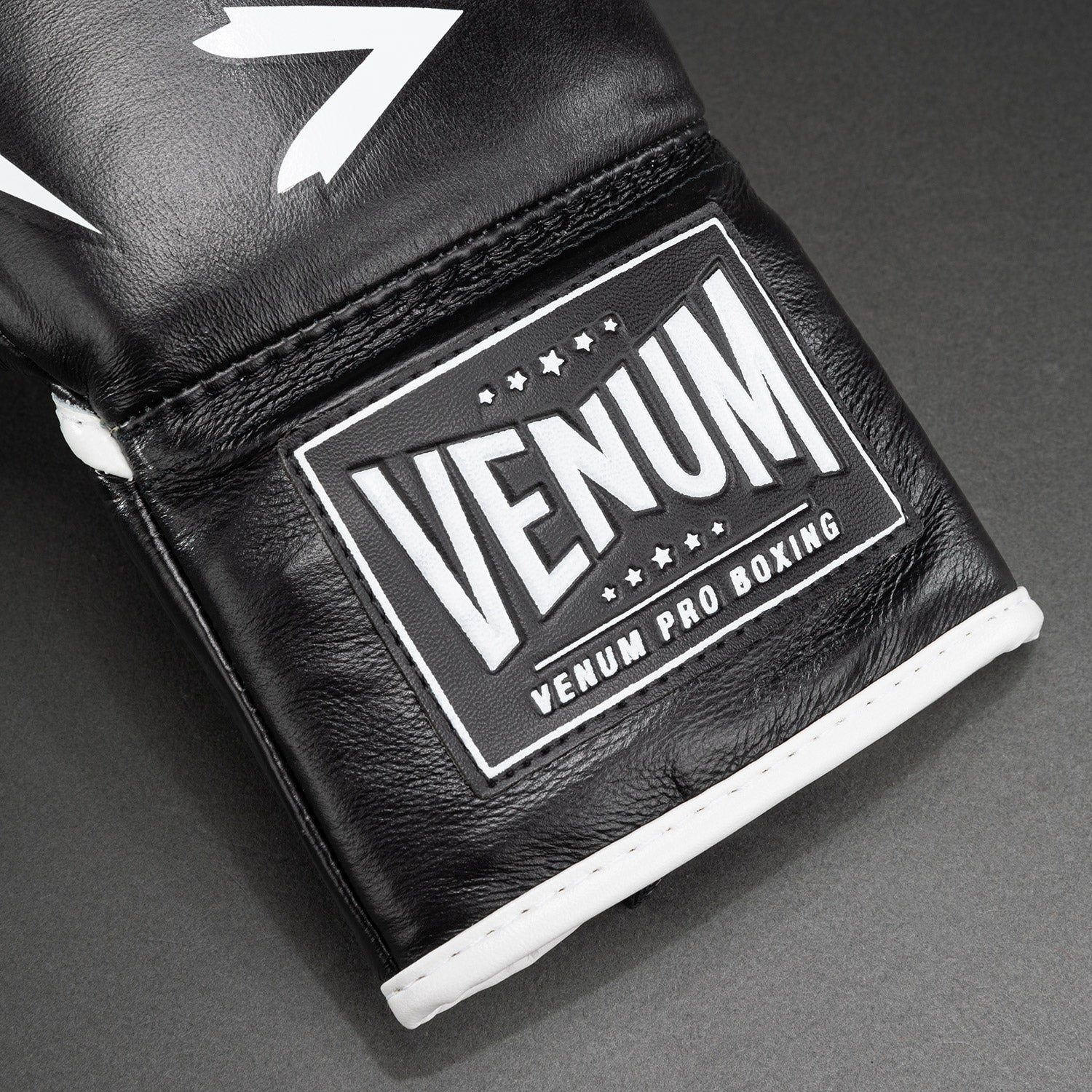 venum-hammer-pro-boxhandschuhe-mit-schn-rung-schwarz-wei image 3