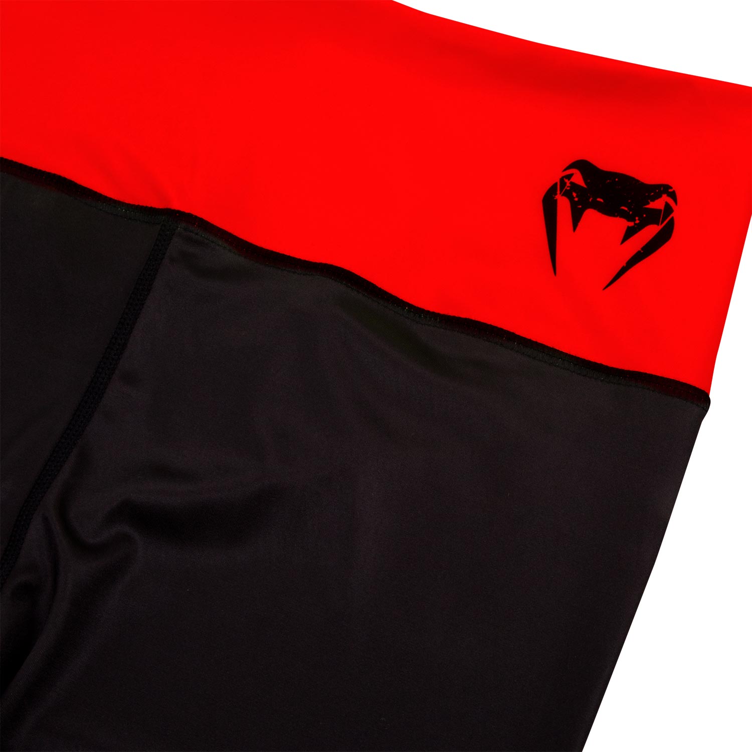 venum-power-kurze-leggings-damen-schwarz-rot image 5