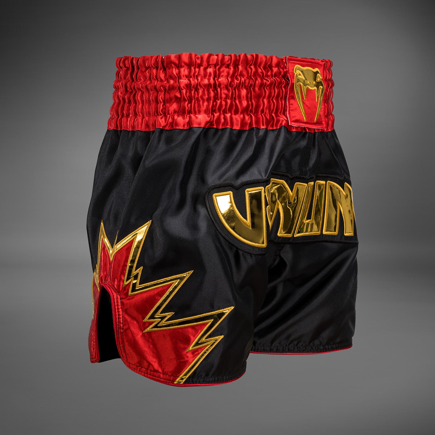 venum-inferno-muay-thai-shorts-schwarz-gold-rot image 4