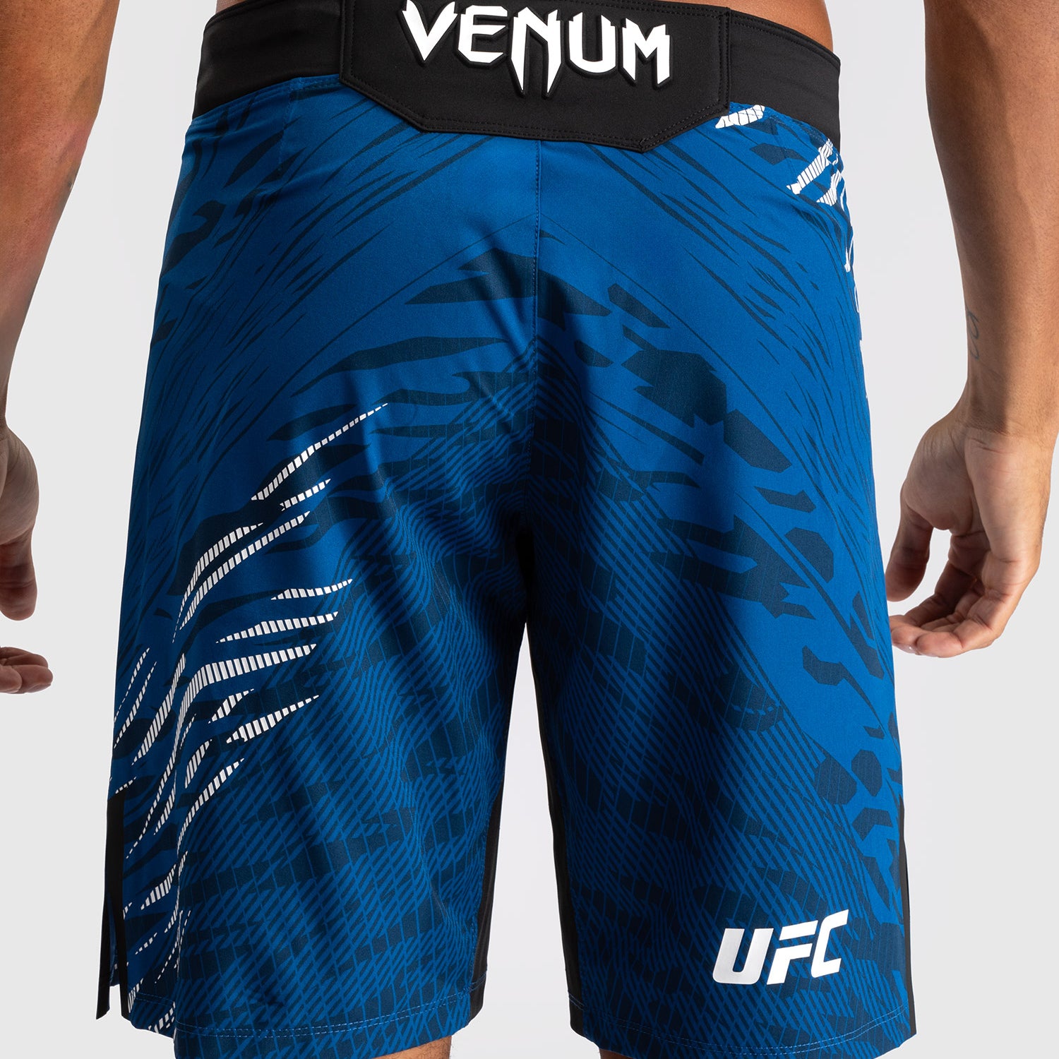 venum-ufc-fusion-personalized-authentic-fight-night-fight-short-long-fit-herren- image 7