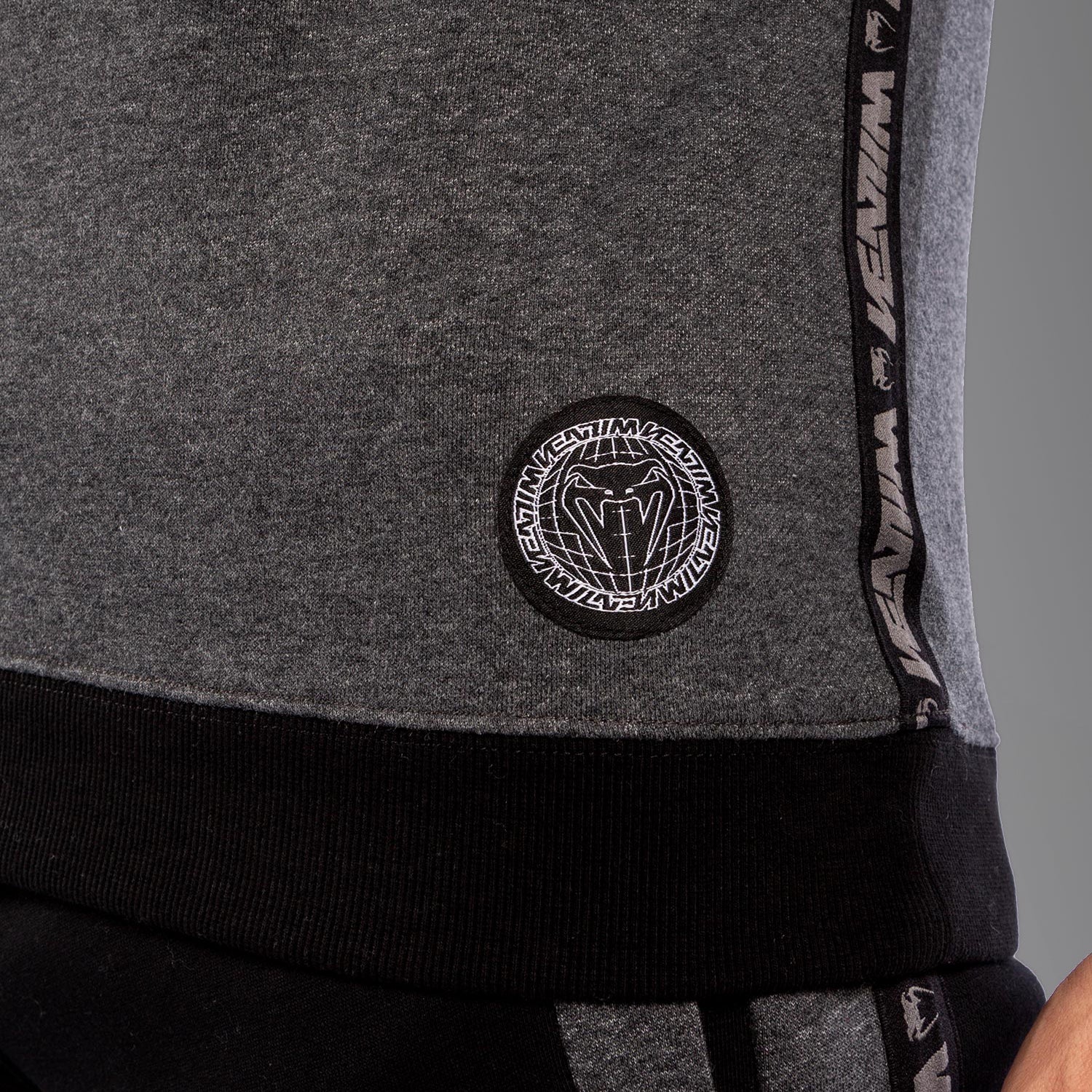 venum-rafter-sweatshirt-herren-dunkelgrau-meliert image 6