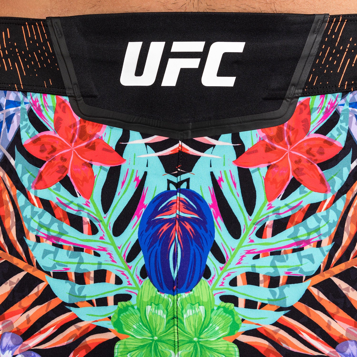 ufc-unrivaled-by-venum-dustin-poirier-fight-short-long-fit-herren-blau-floral image 6