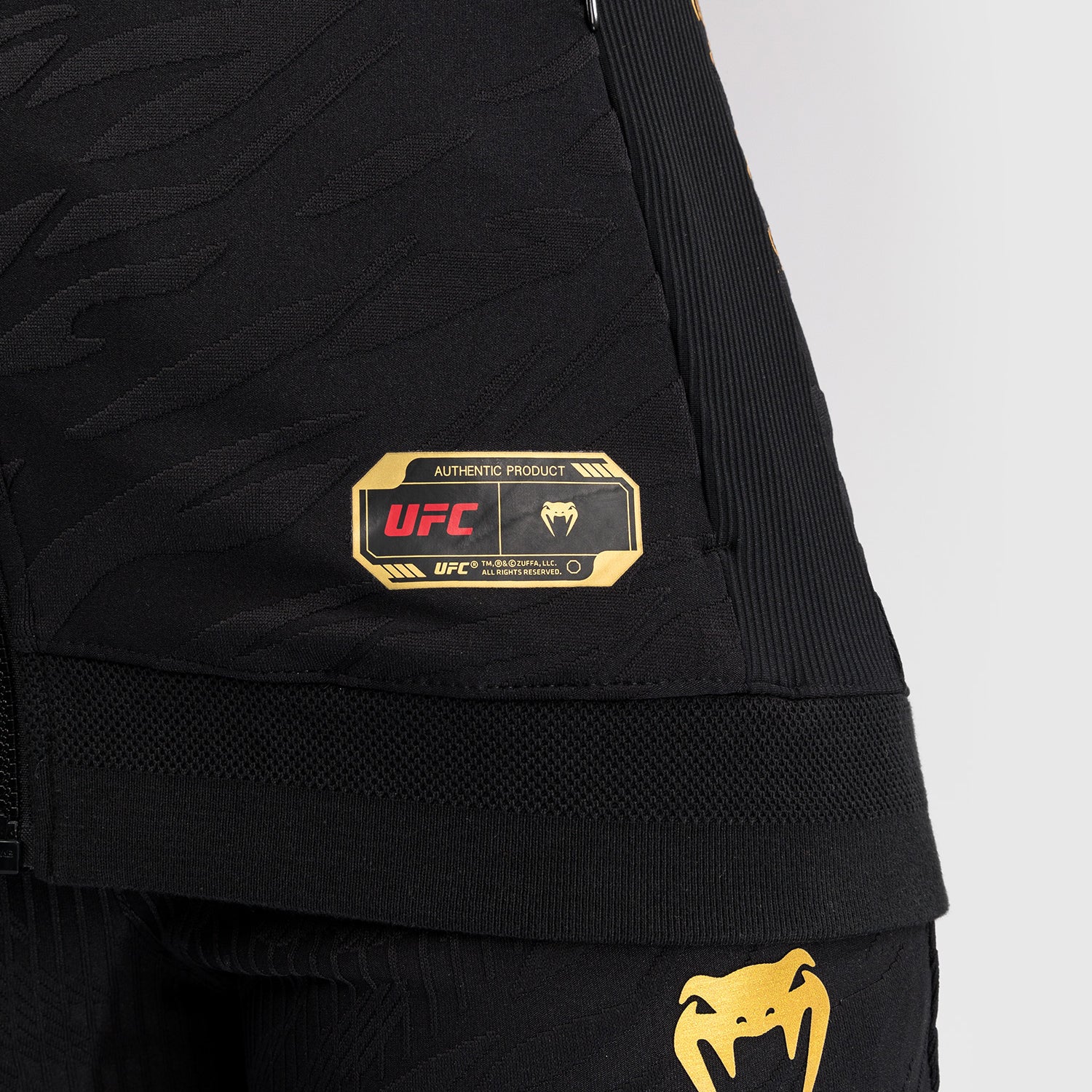 ufc-fusion-by-venum-authentic-fight-night-walkout-hoodie-damen-champion-schwarz- image 8