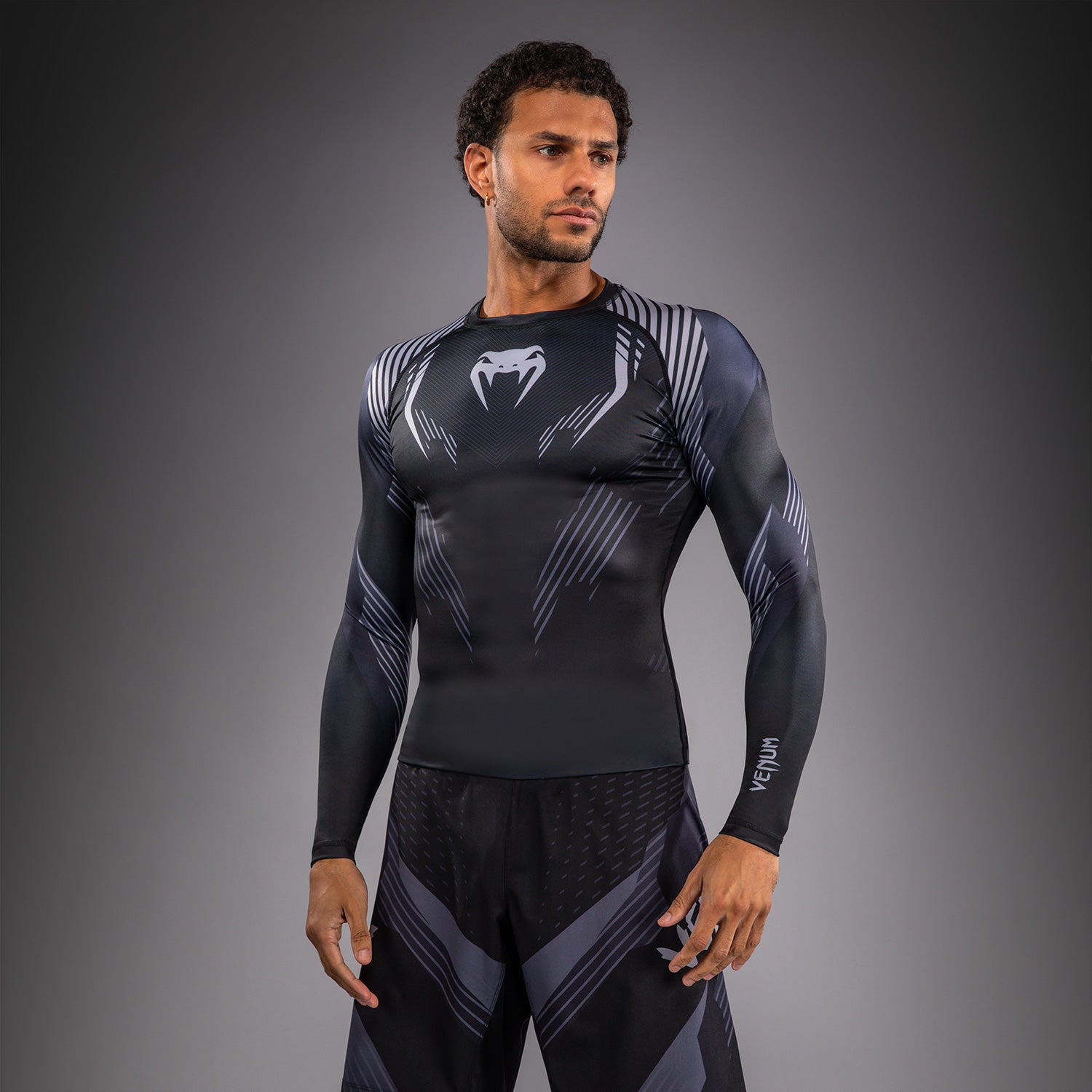 venum-no-gi-6-0-langarm-rashguard-herren-schwarz-grau image 2
