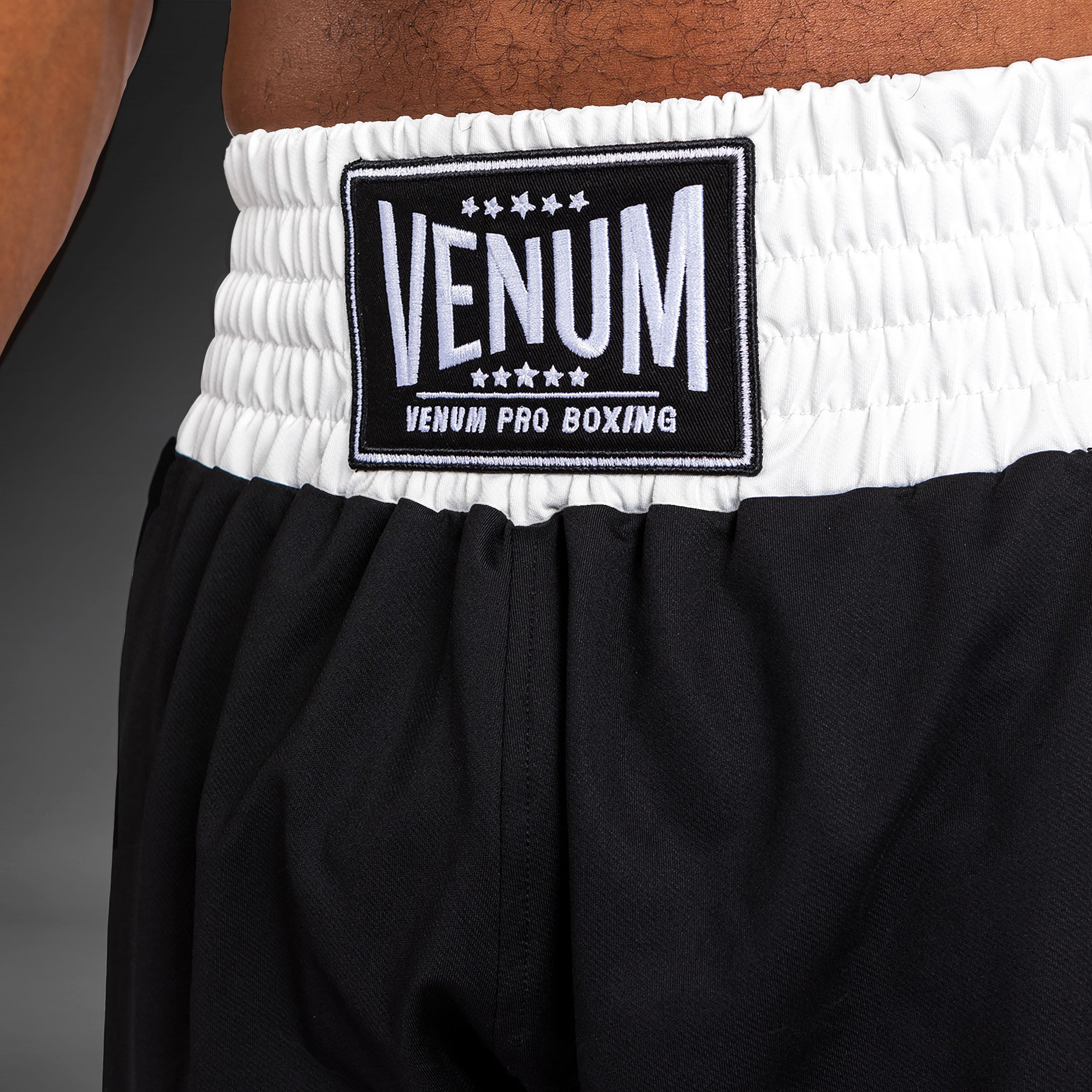 venum-classic-boxing-shorts-boxshorts-herren-schwarz-wei image 7