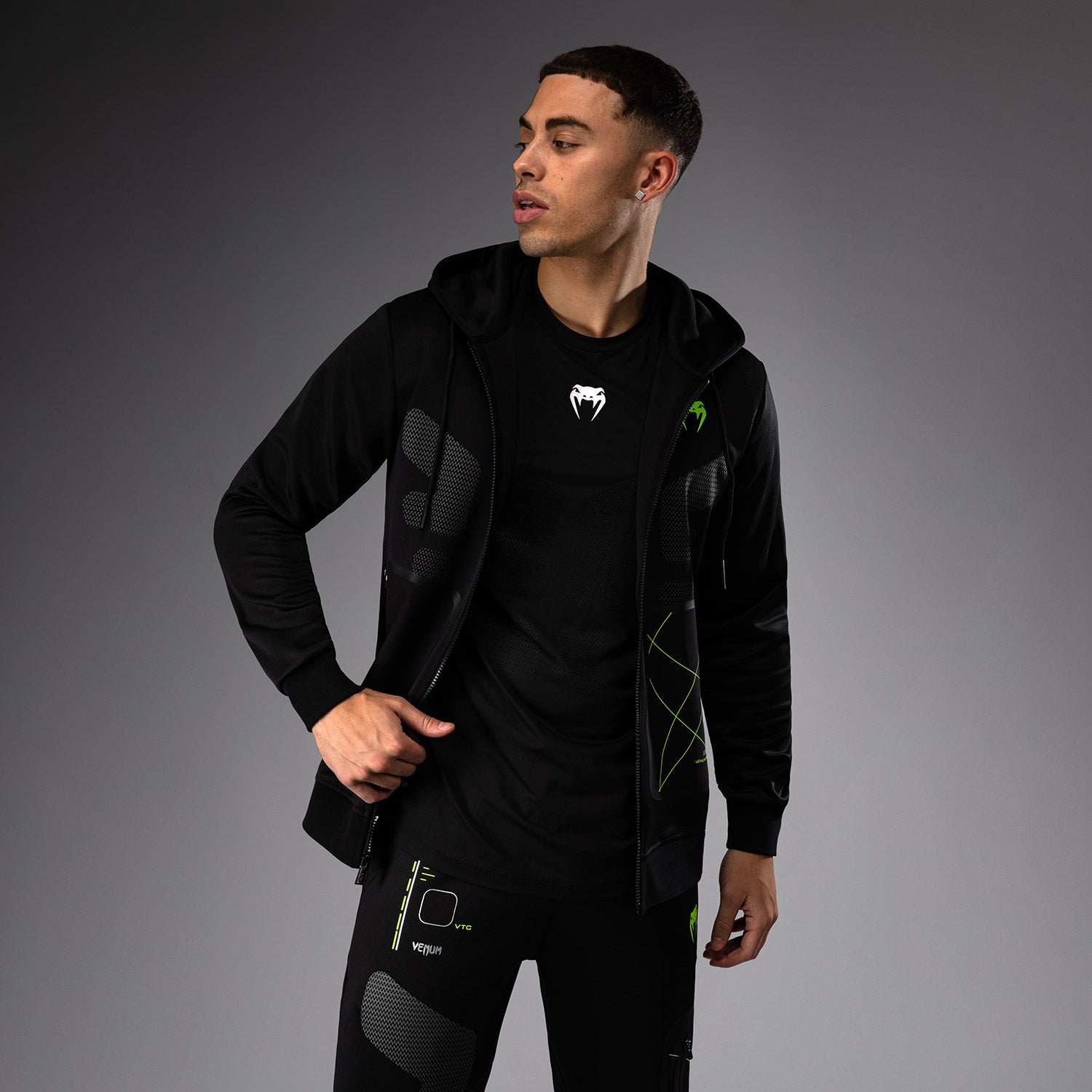 venum-training-camp-4-0-full-zip-hoodie-herren-schwarz-neogr-n image 1