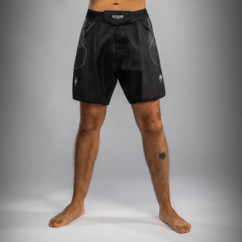 venum-nexus-fight-shorts-schwarz-silber image 1