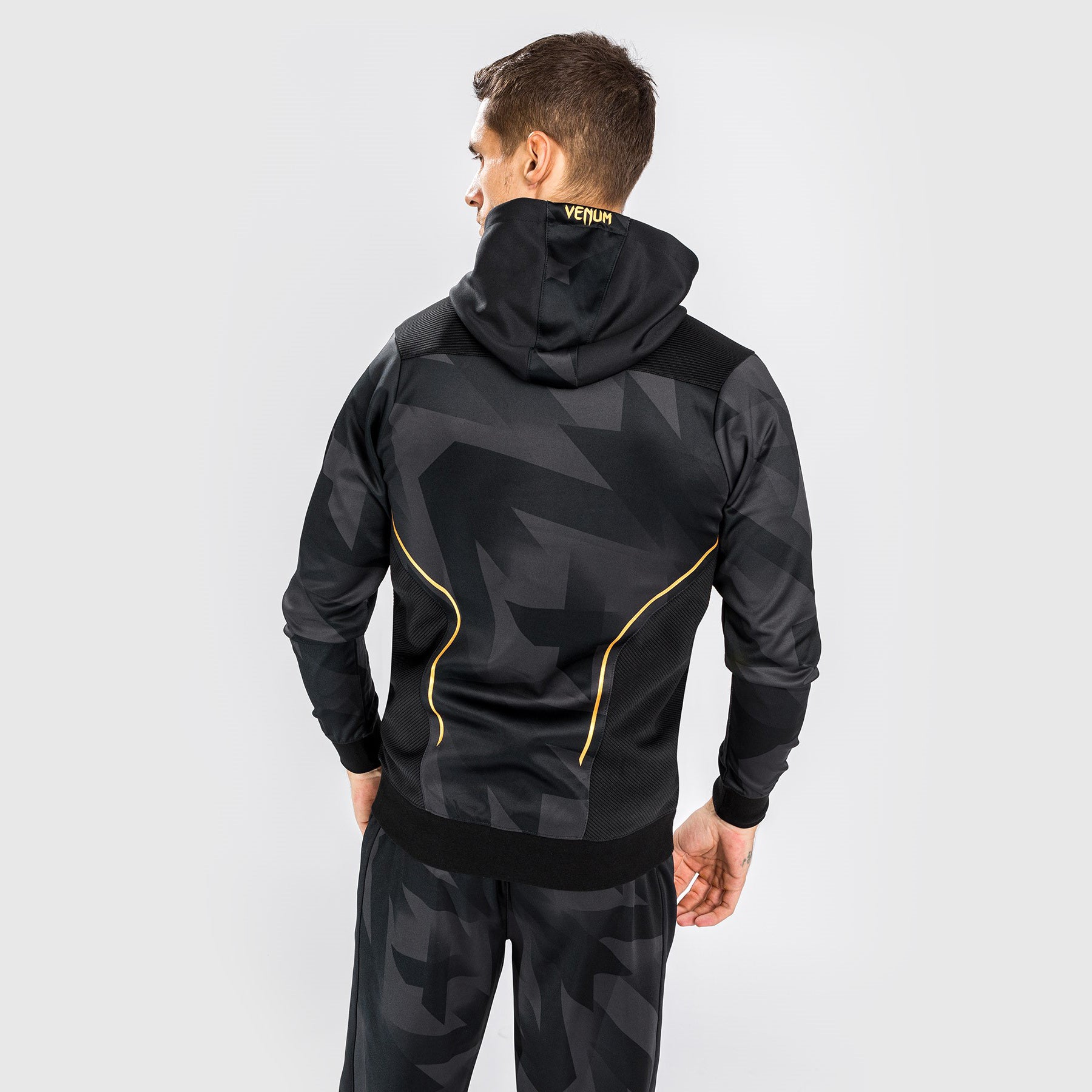venum-razor-kapuzen-sweatshirt-mit-rei-verschluss-schwarz-gold image 8