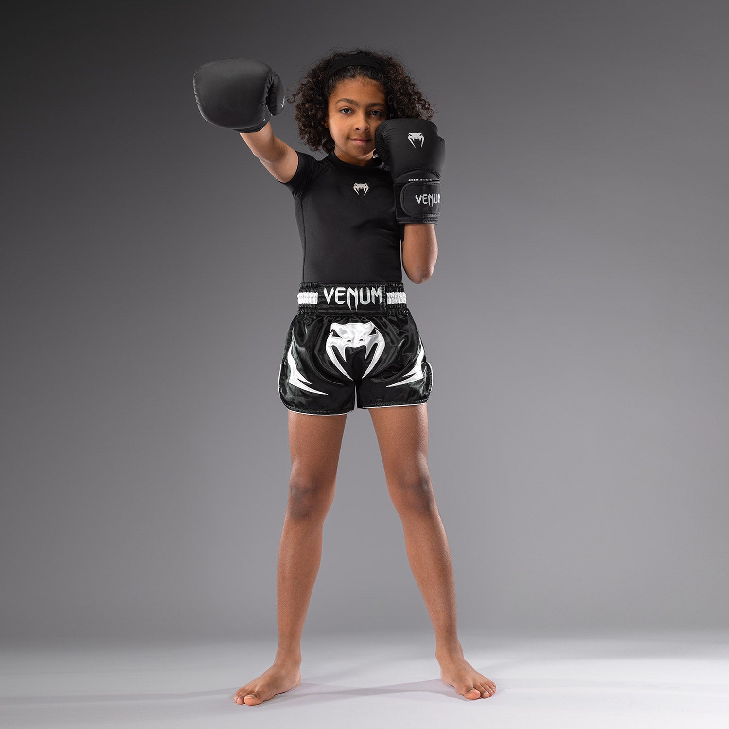 venum-inferno-kinder-muay-thai-shorts-schwarz image 4