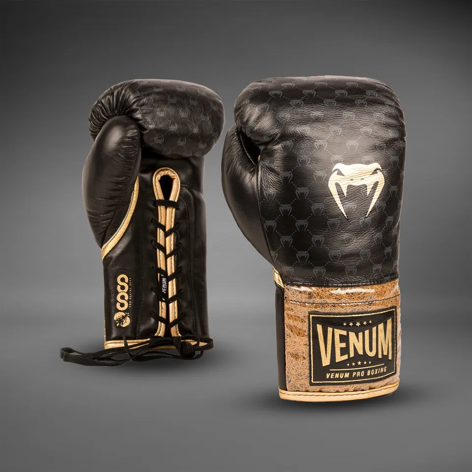 venum-coco-monogram-pro-boxhandschuhe-intense-black image 1