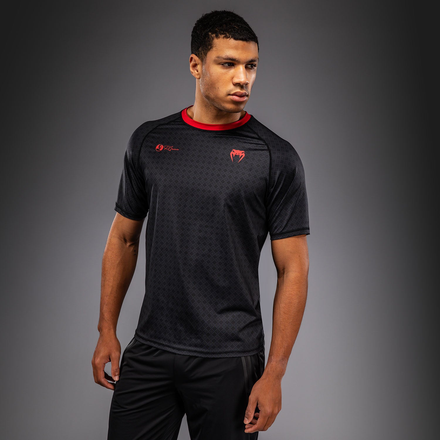 venum-x-roger-gracie-signature-dry-tech-t-shirt-schwarz-rot image 3