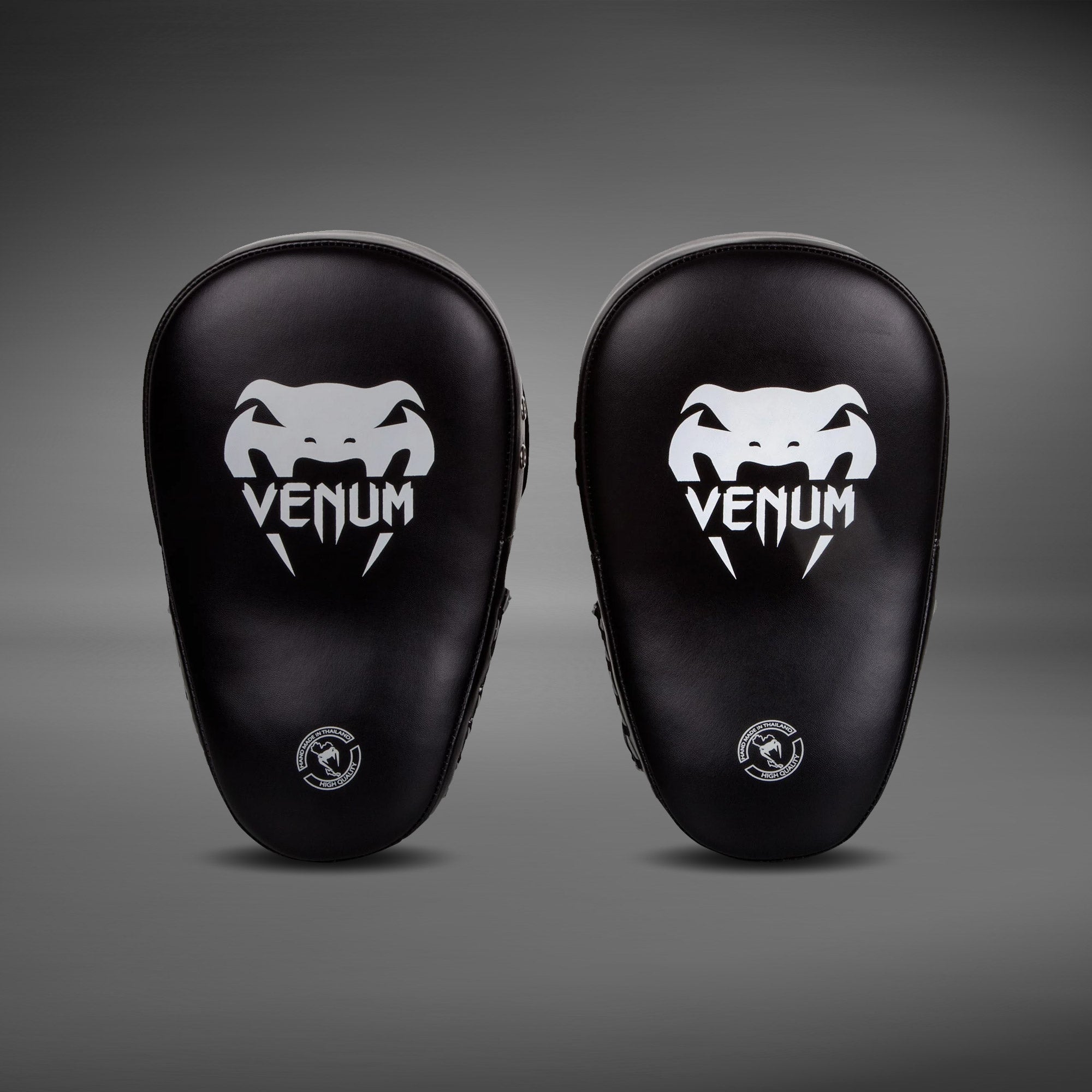 venum-elite-big-focus-pads-pratze-schwarz-wei image 1