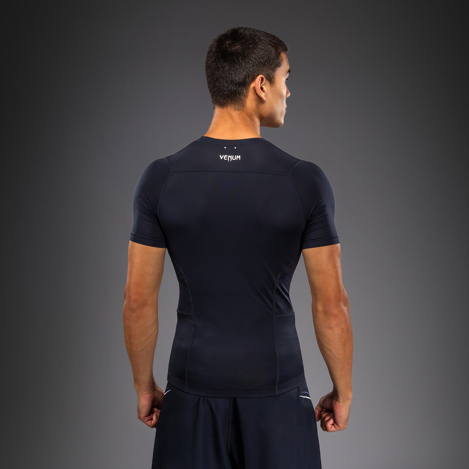 venum-g-core-kurzarm-rashguard-herren-marineblau-wei image 4