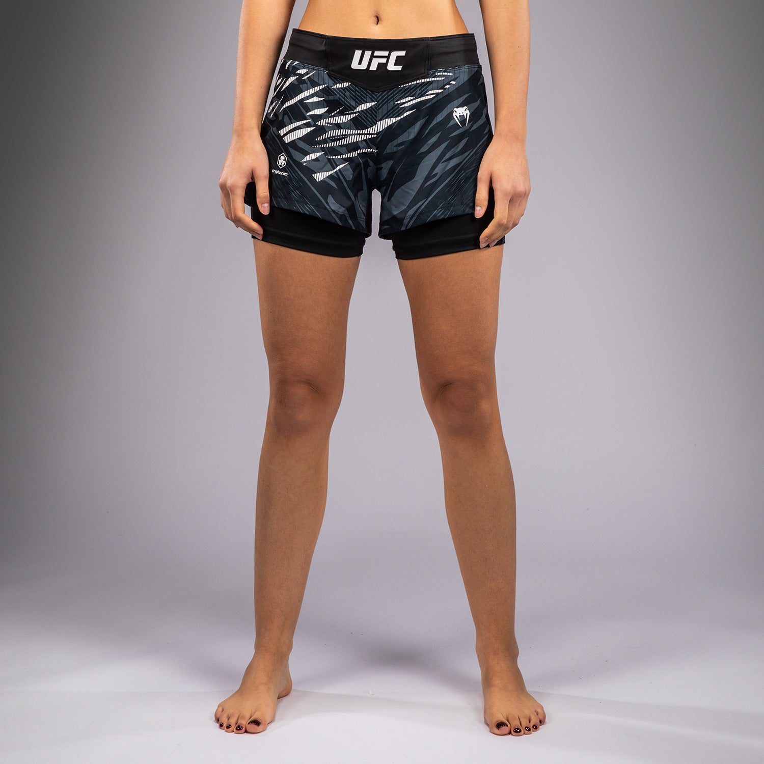 ufc-fusion-by-venum-authentic-fight-night-damen-fight-short-schwarz image 1