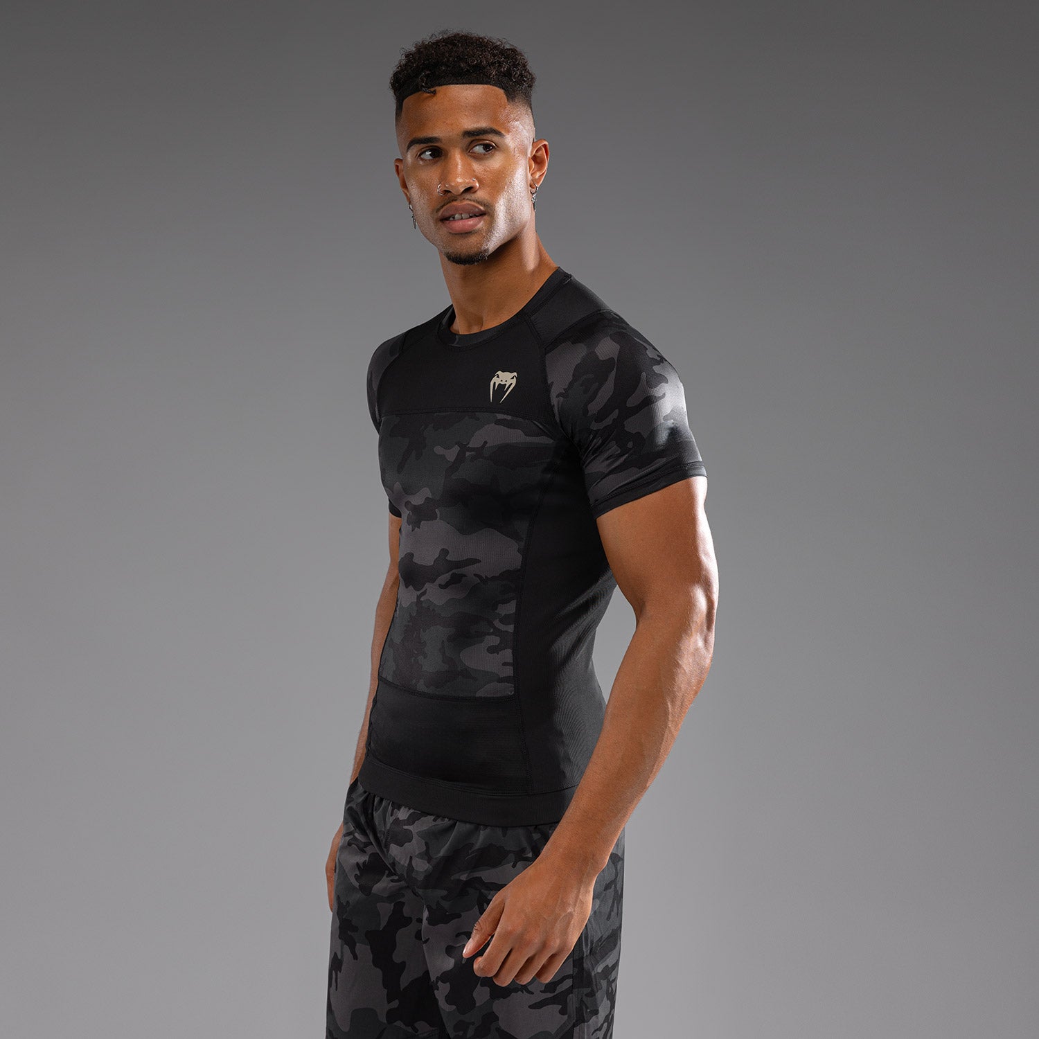 venum-g-fit-air-herren-kurzarm-rashguard-digital-urban-camo image 5