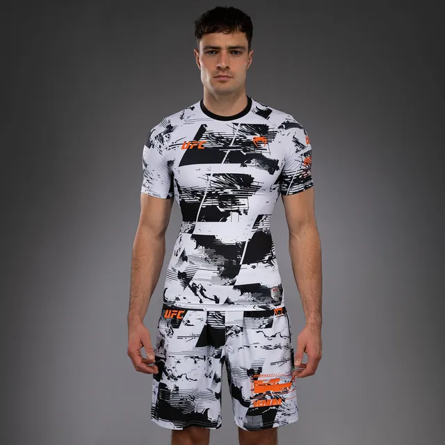 ufc-zenith-by-venum-authentic-fight-week-rashguard-kurzarm-herren-wei image 1