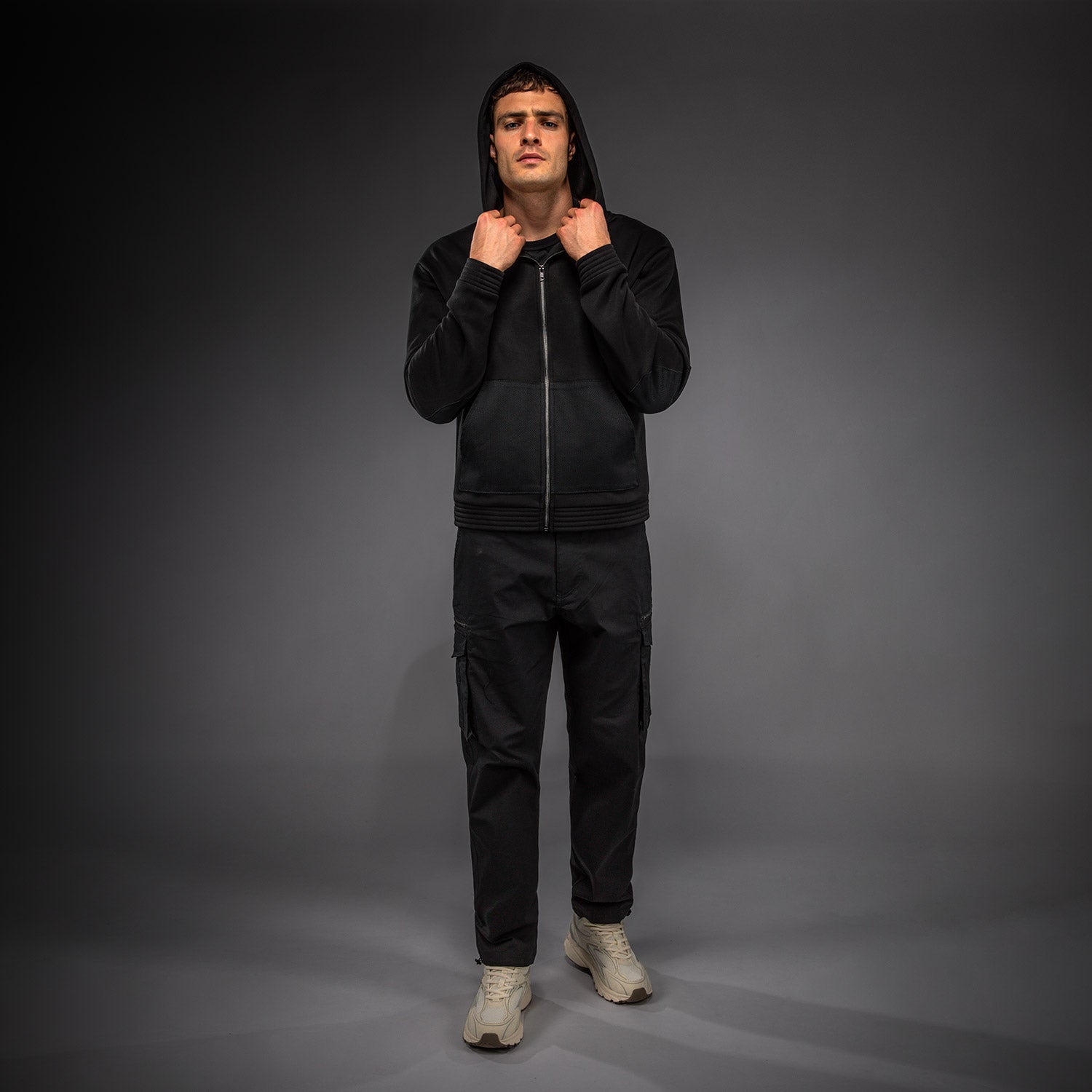 venum-urban-gi-kapuzenpullover-mit-rei-verschluss-herren-schwarz image 7