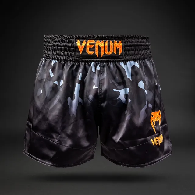 venum-classic-muay-thai-shorts-schwarz-camo-orange-herren-damen image 1