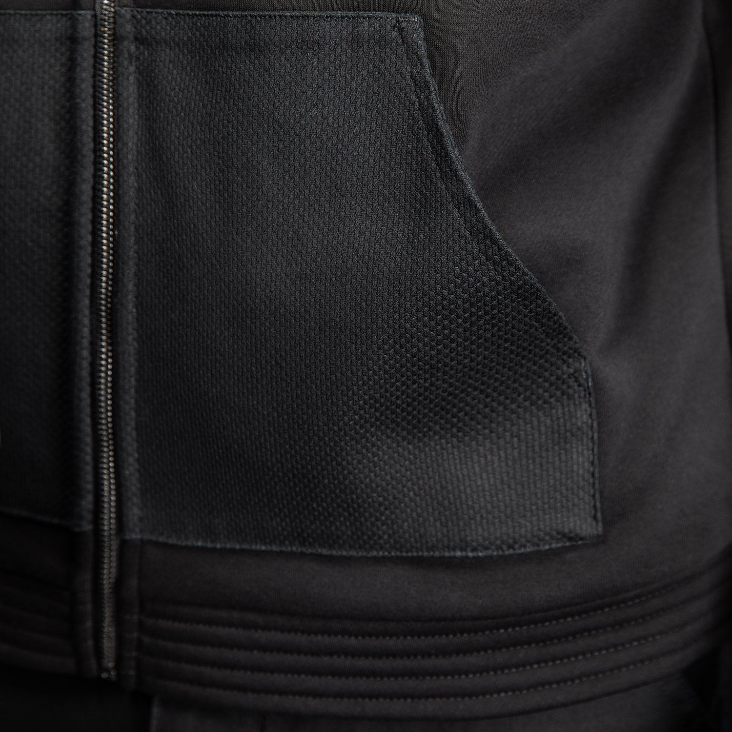 venum-urban-gi-kapuzenpullover-mit-rei-verschluss-herren-schwarz image 6