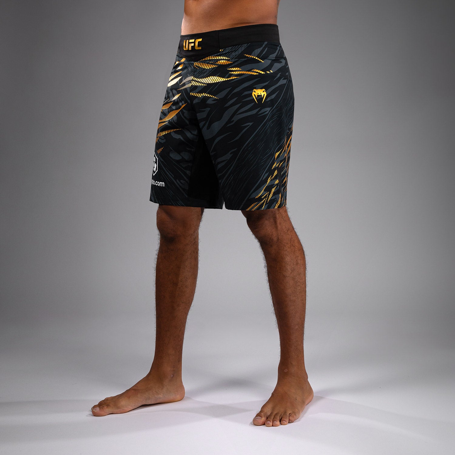 ufc-fusion-by-venum-authentic-fight-night-fight-short-long-fit-herren-champion-s image 3