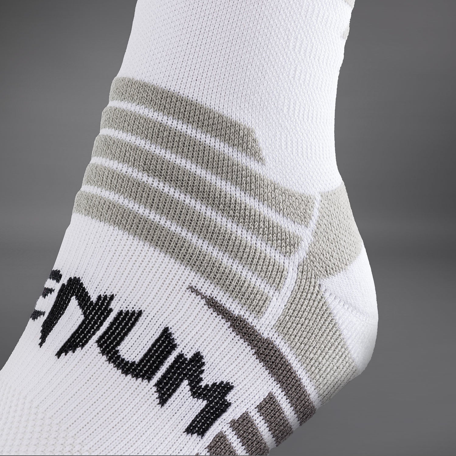 venum-elite-performance-socken-wei-schwarz image 2