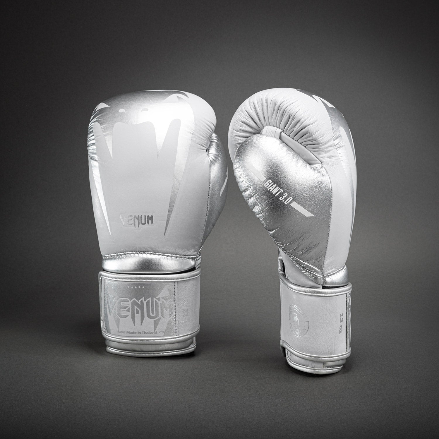 venum-giant-3-0-boxhandschuhe-grau-silber-aus-nappaleder image 2