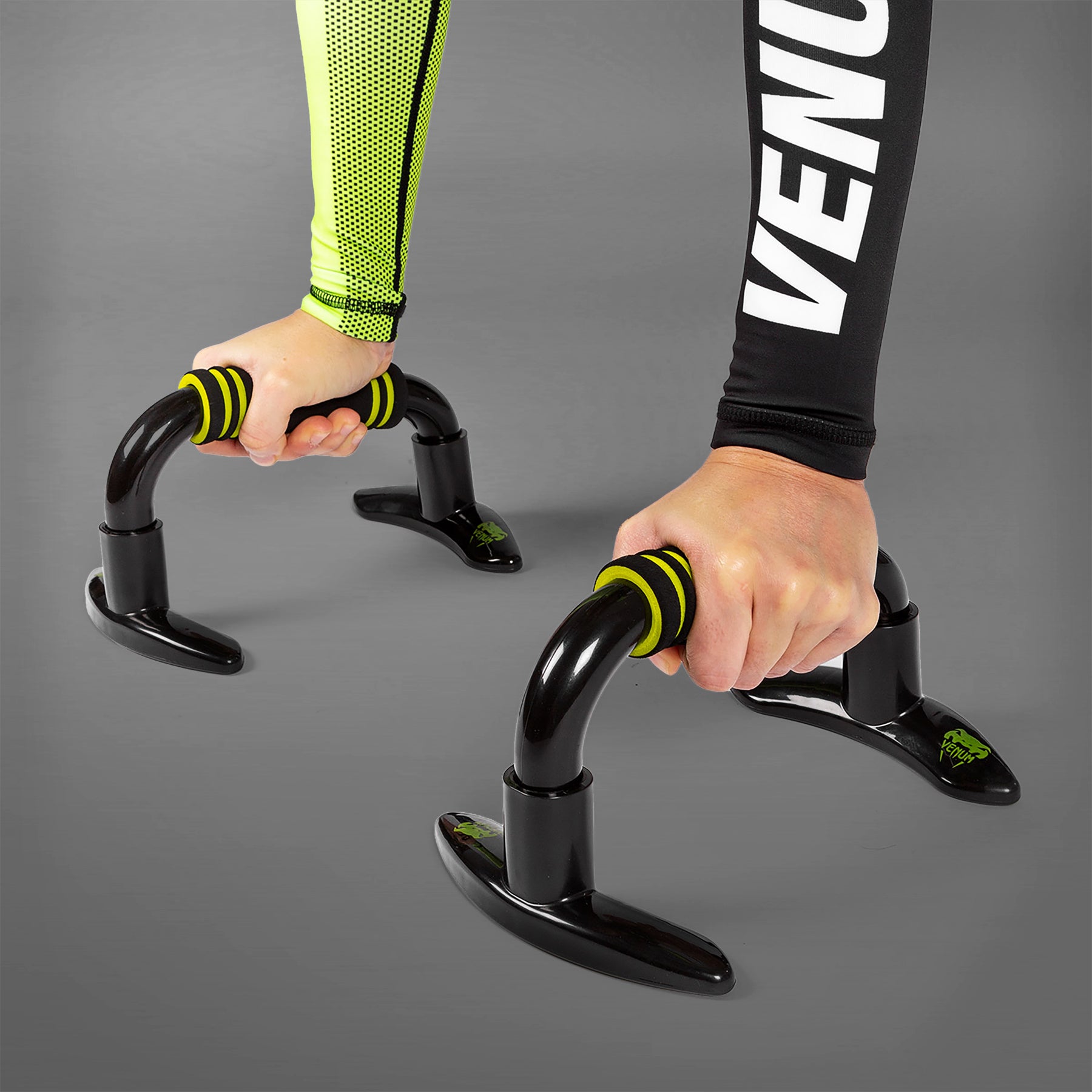 venum-challenger-griffe-push-up-griffe-schwarz-gelb image 4